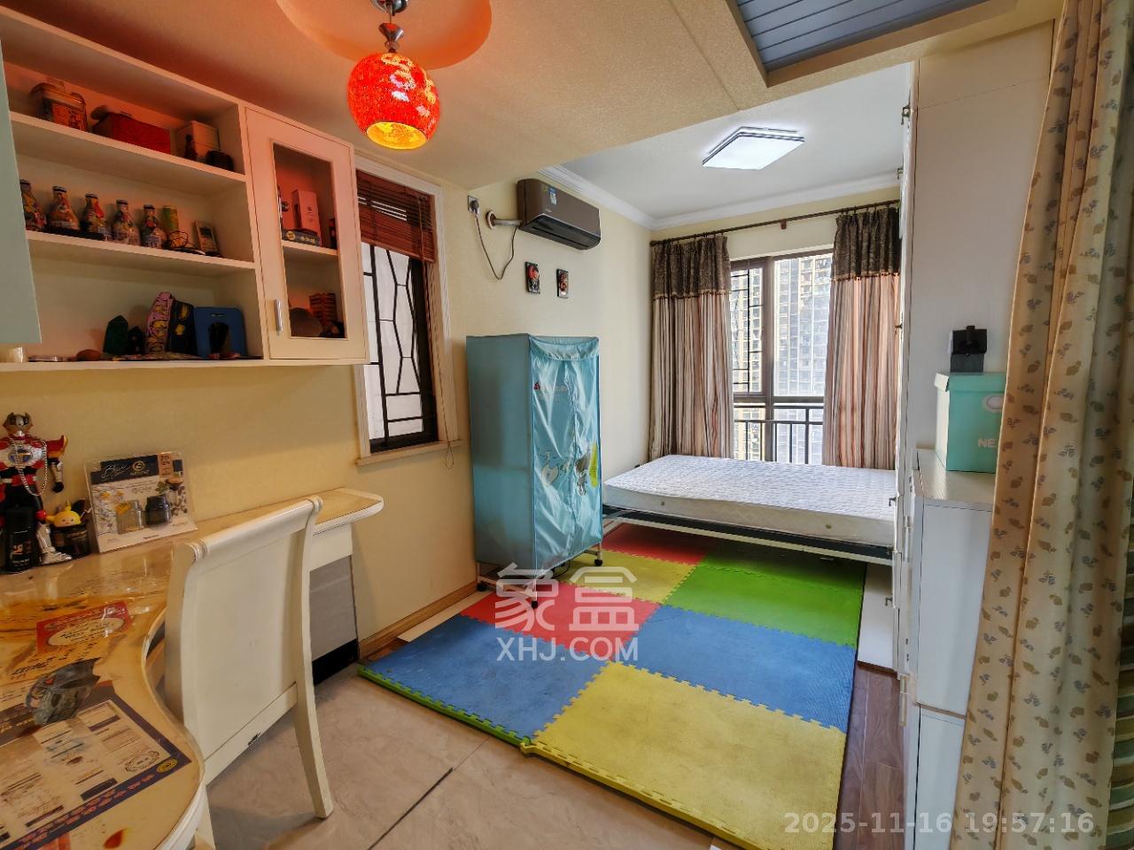 旭辉华庭  3室2厅1卫    2400.0元/月室内图