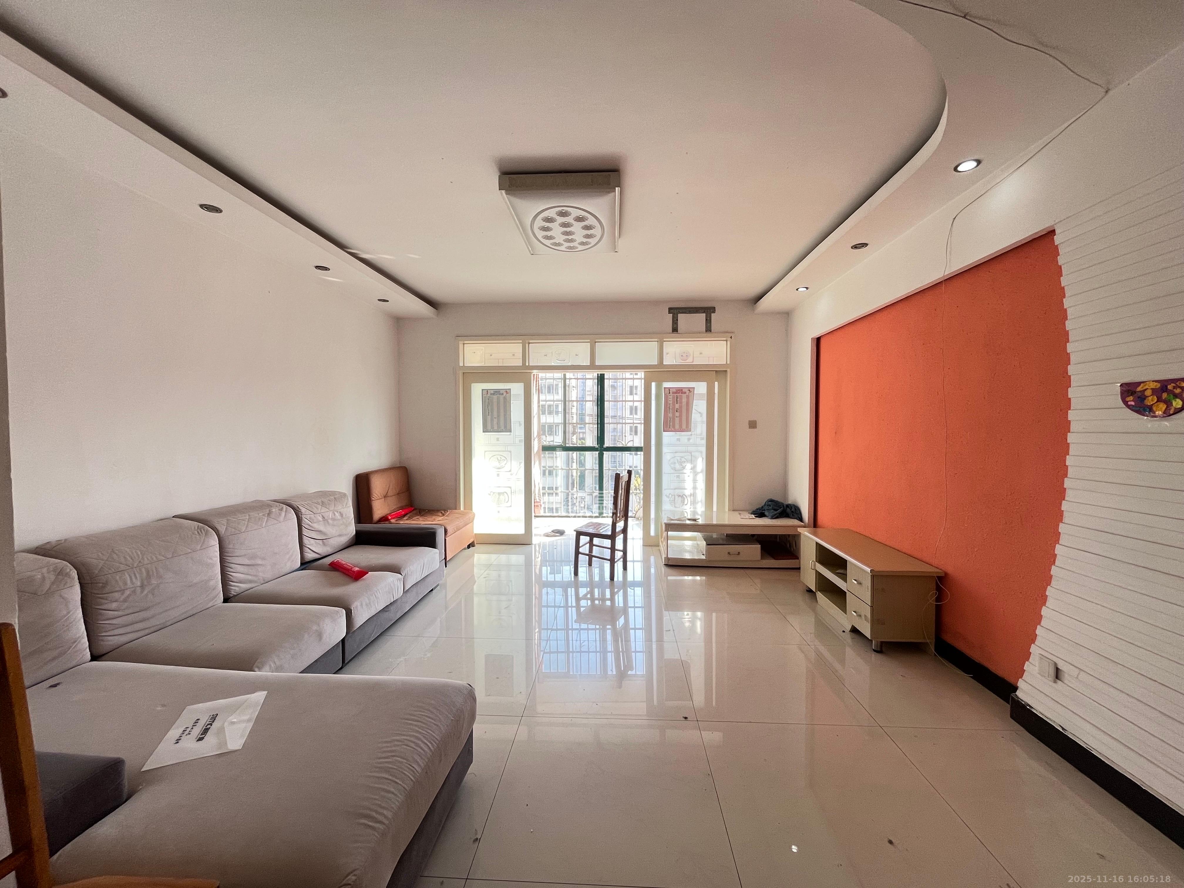 永宏佳园  3室2厅1卫    2300.0元/月