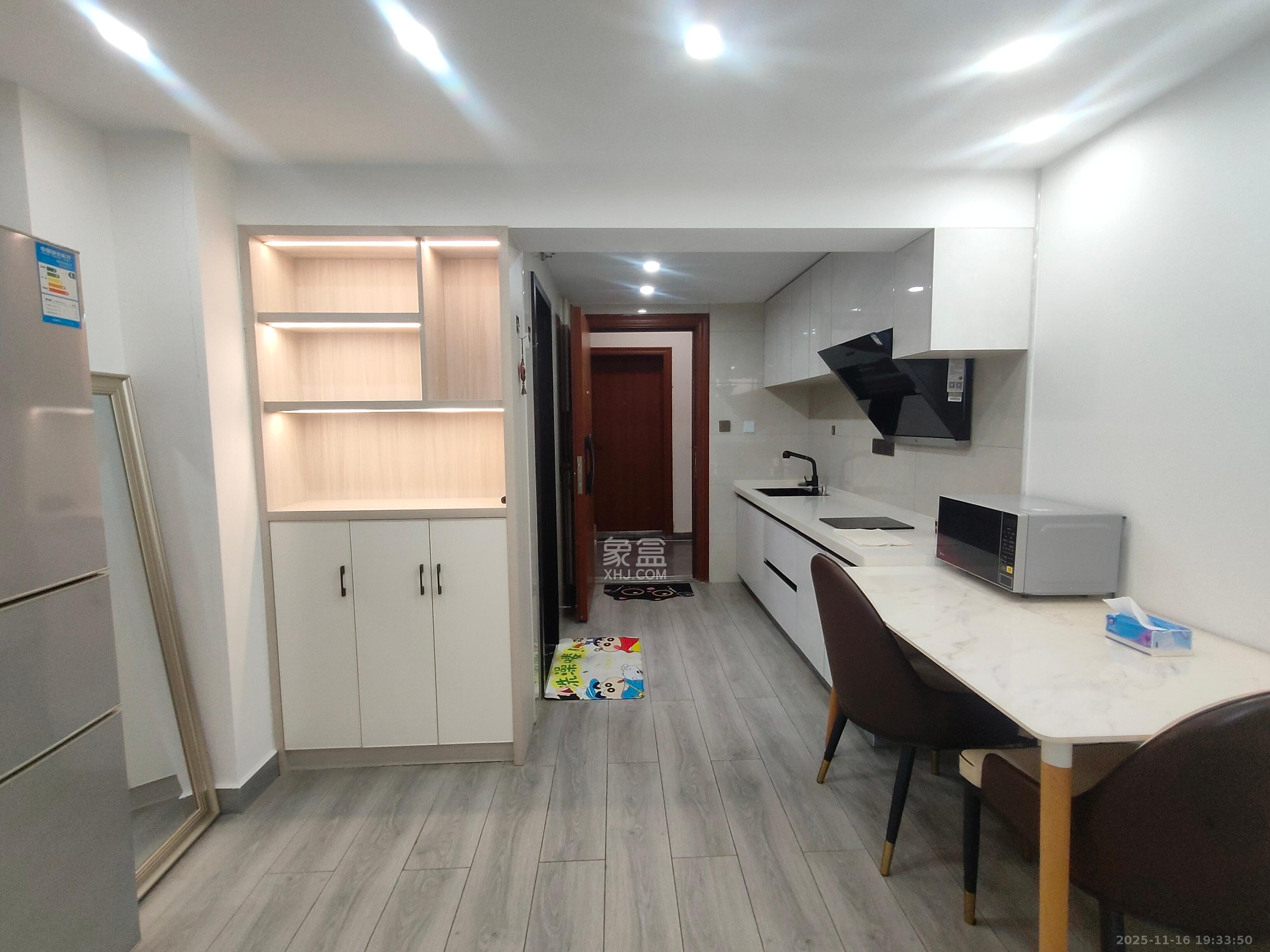 碧桂园星荟 1室1厅1卫 1500.0元/月 碧桂园星荟 1室1厅1卫 1500.0元/月室内图