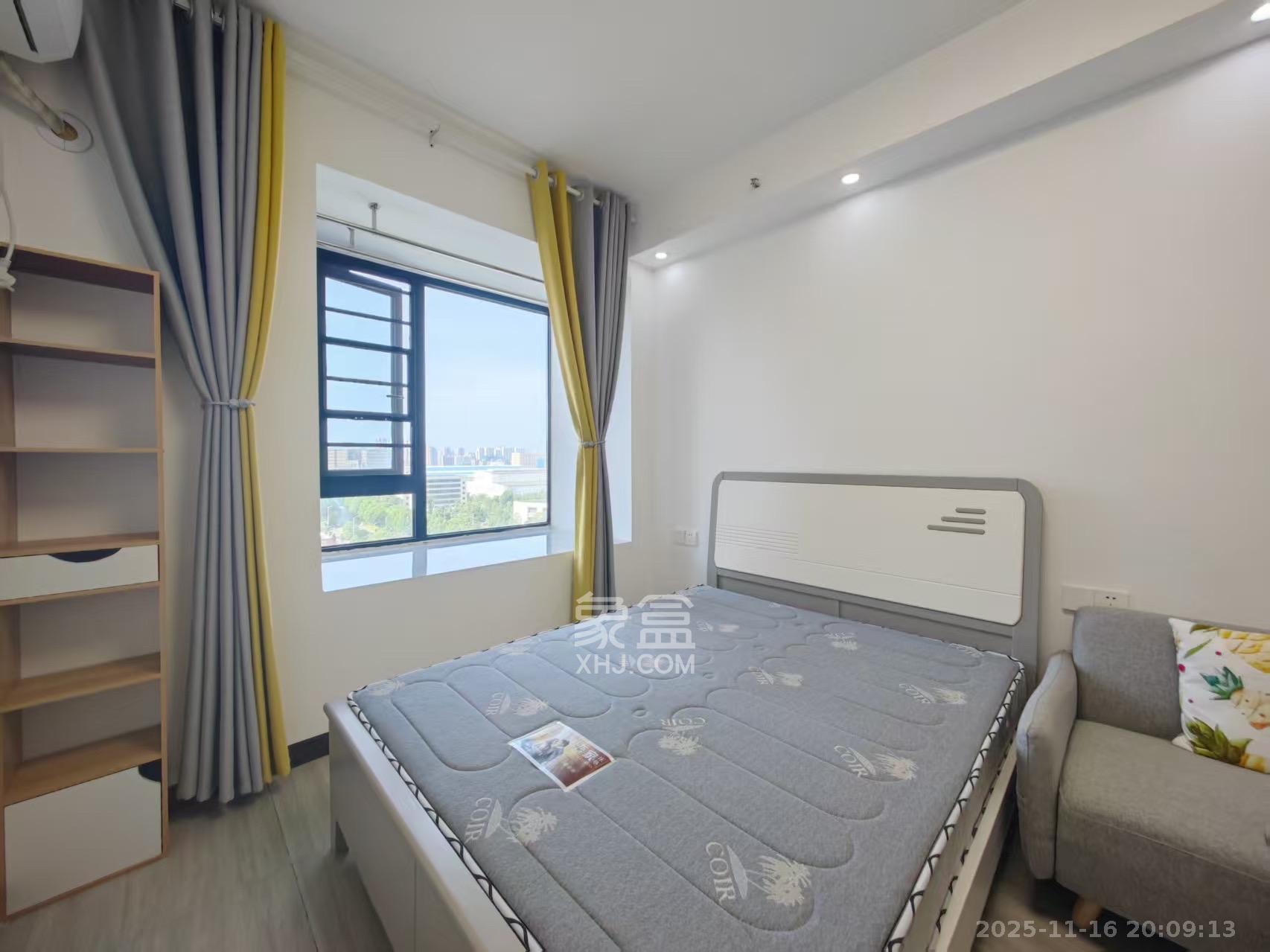 保利麓谷林语I区  1室1厅1卫    1300.0元/月室内图