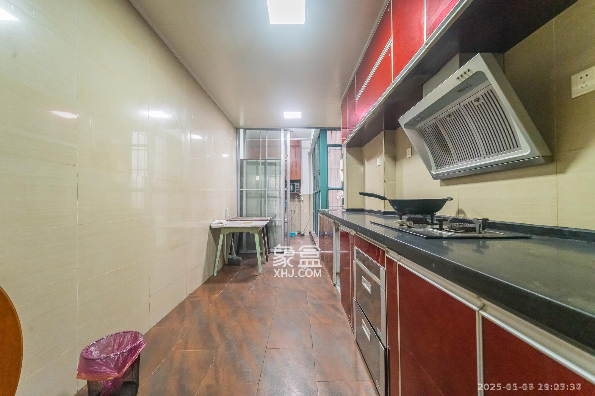 筑梦佳园  4室2厅2卫    2100.0元/月室内图