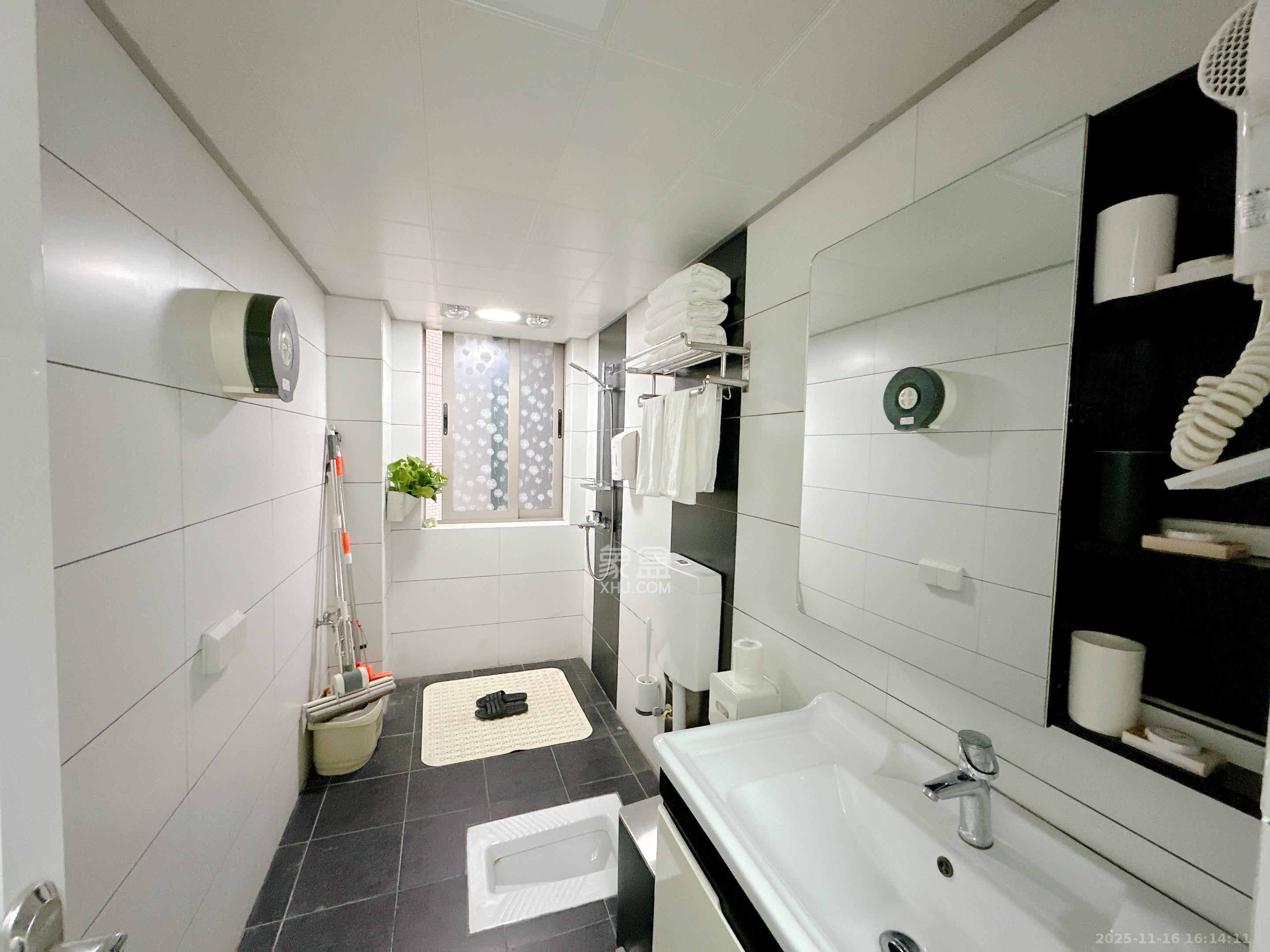 潮宗御苑  3室2厅2卫    7000.0元/月室内图