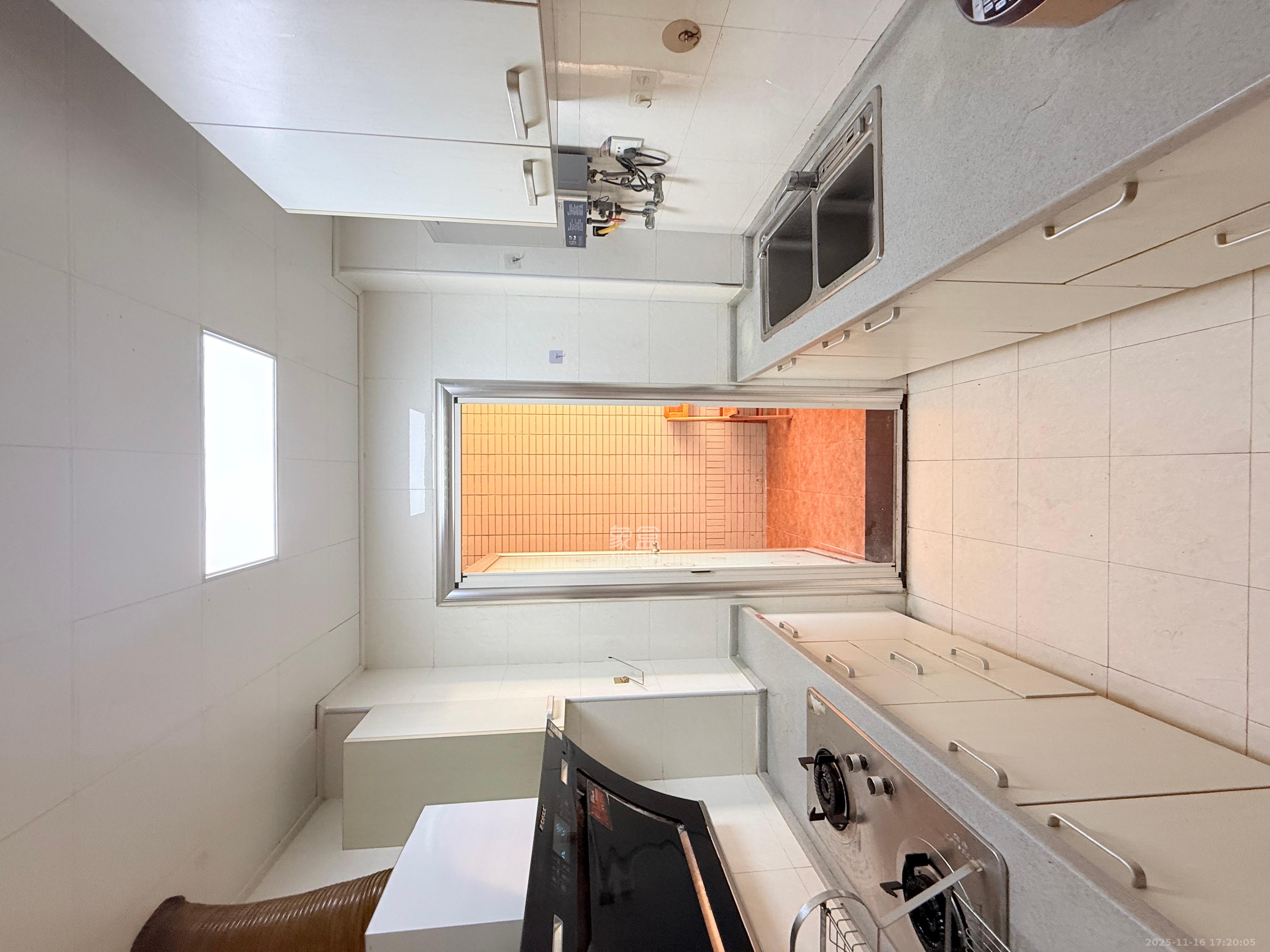 月湖兰庭  1室1厅1卫    1800.0元/月室内图