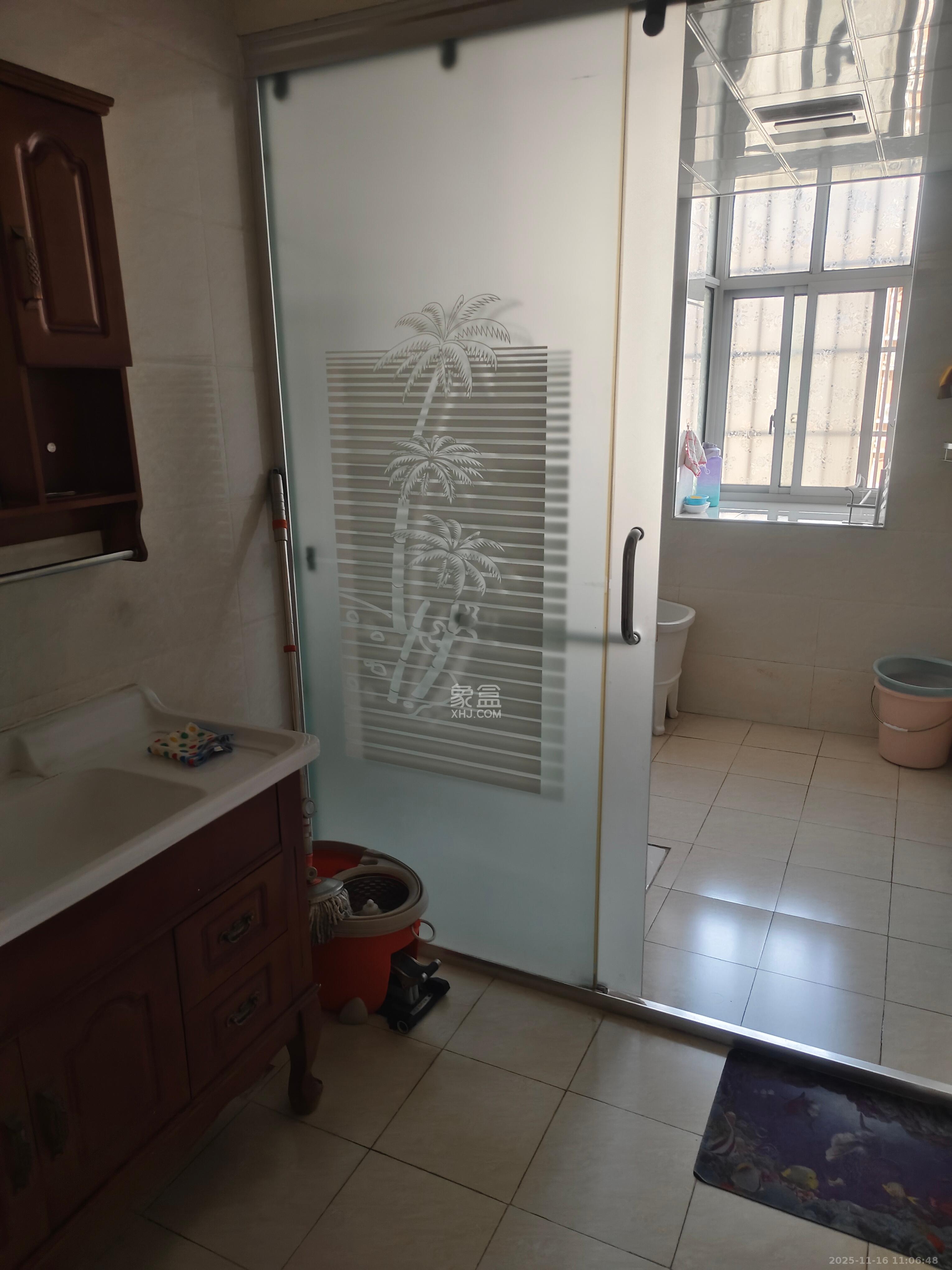 湘林家园（湘林小区电梯房）  4室2厅2卫    3000.0元/月室内图