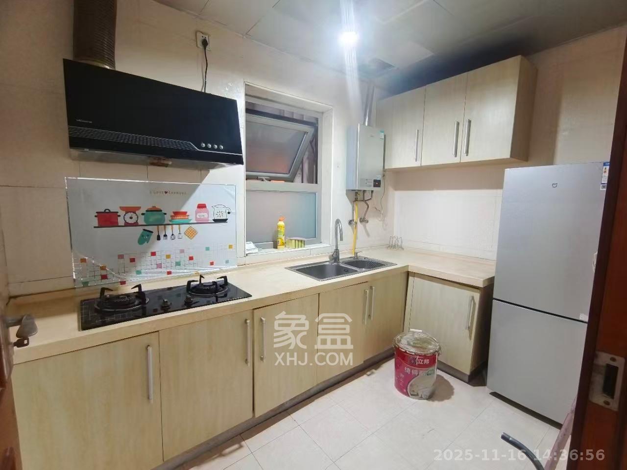 怡海星城  2室2厅1卫    1600.0元/月室内图