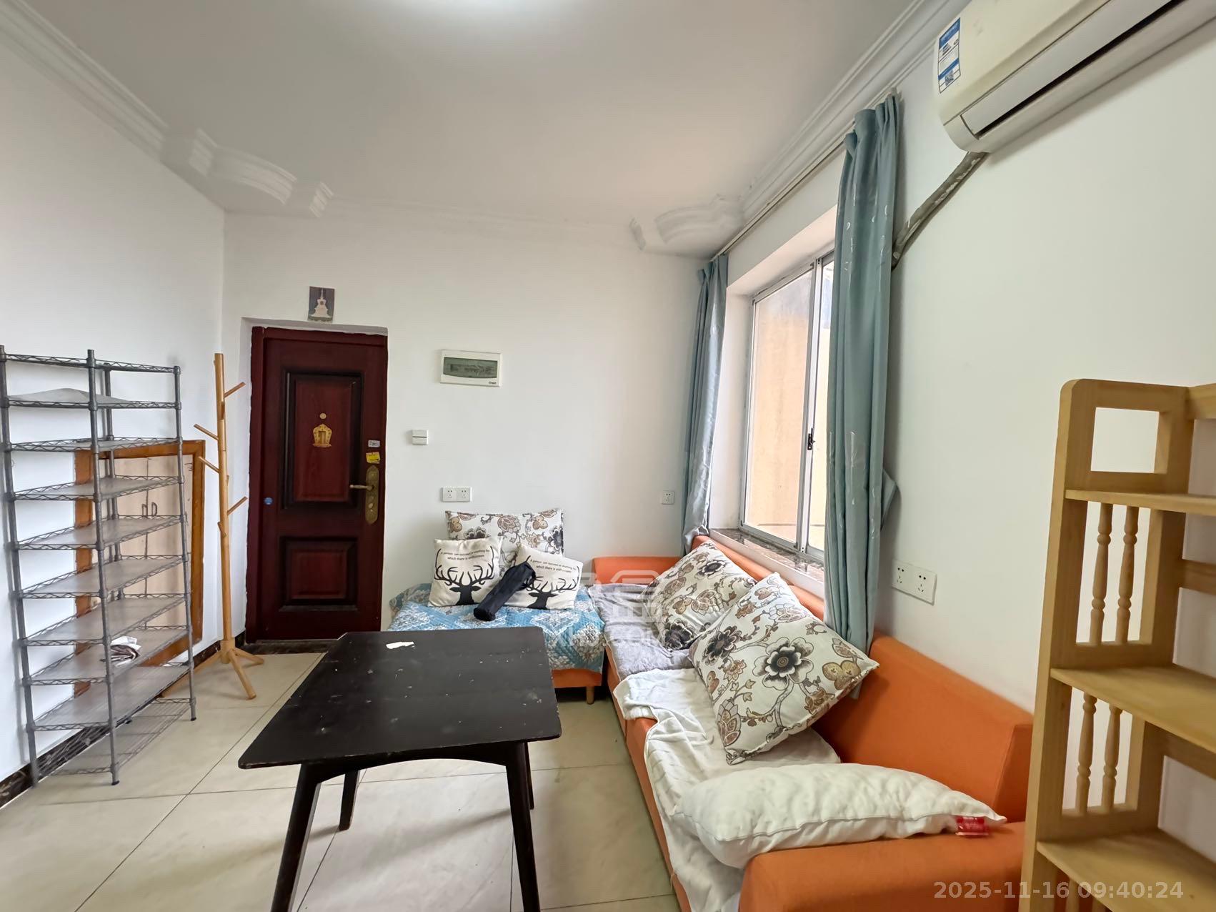 林科大教师单位房 3室2厅1卫 1800.0元/月 林科大教师单位房 3室2厅1卫 1800.0元/月室内图