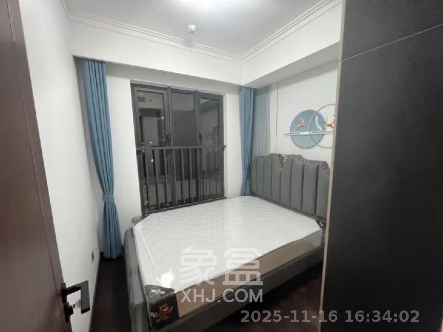 绿地长沙城际空间站(绿地新里佳苑) 4室2厅2卫 3600.0元/月 绿地长沙城际空间站(绿地新里佳苑) 4室2厅2卫 3600.0元/月室内图