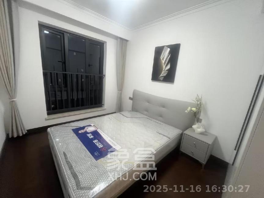 绿地长沙城际空间站（绿地新里佳苑）  3室2厅2卫    3300.0元/月室内图