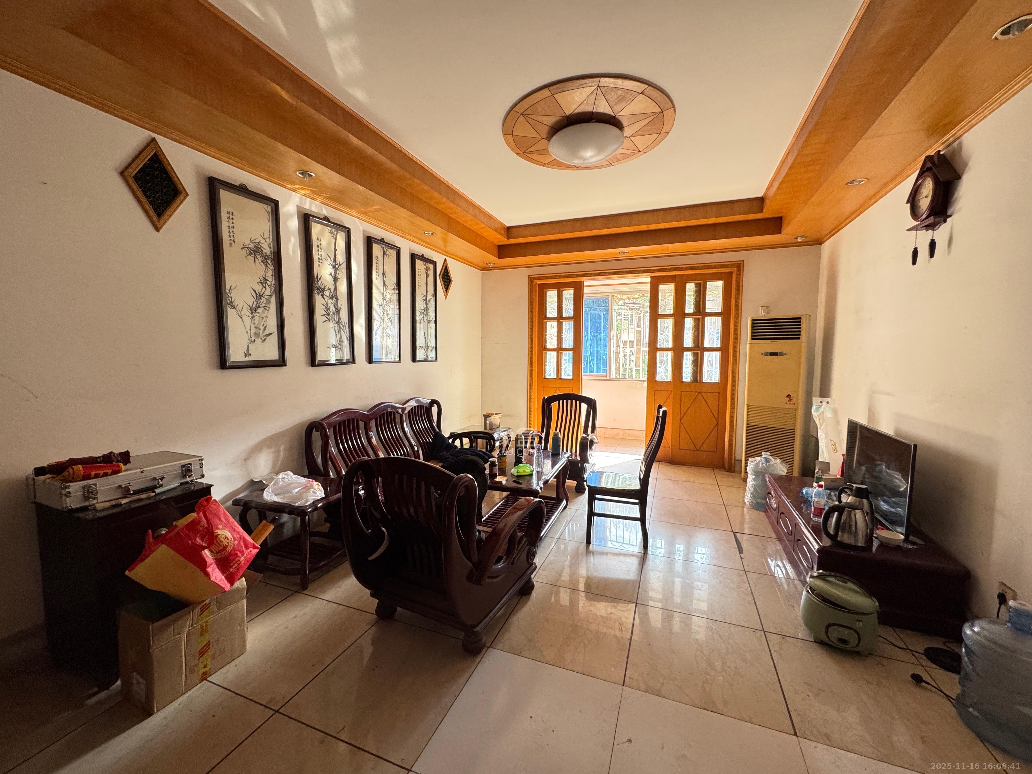 刑警之家 1室2厅1卫 2200.0元/月 刑警之家 1室2厅1卫 2200.0元/月室内图