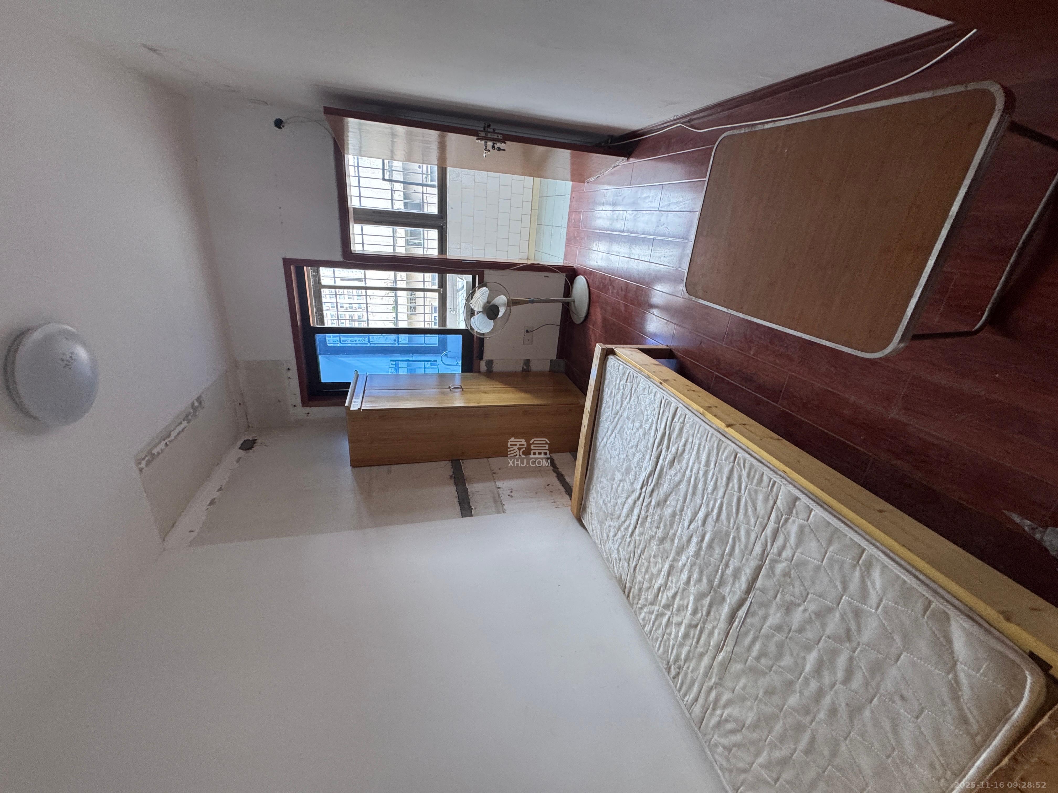 乔庄社区  3室1厅1卫    1300.0元/月室内图