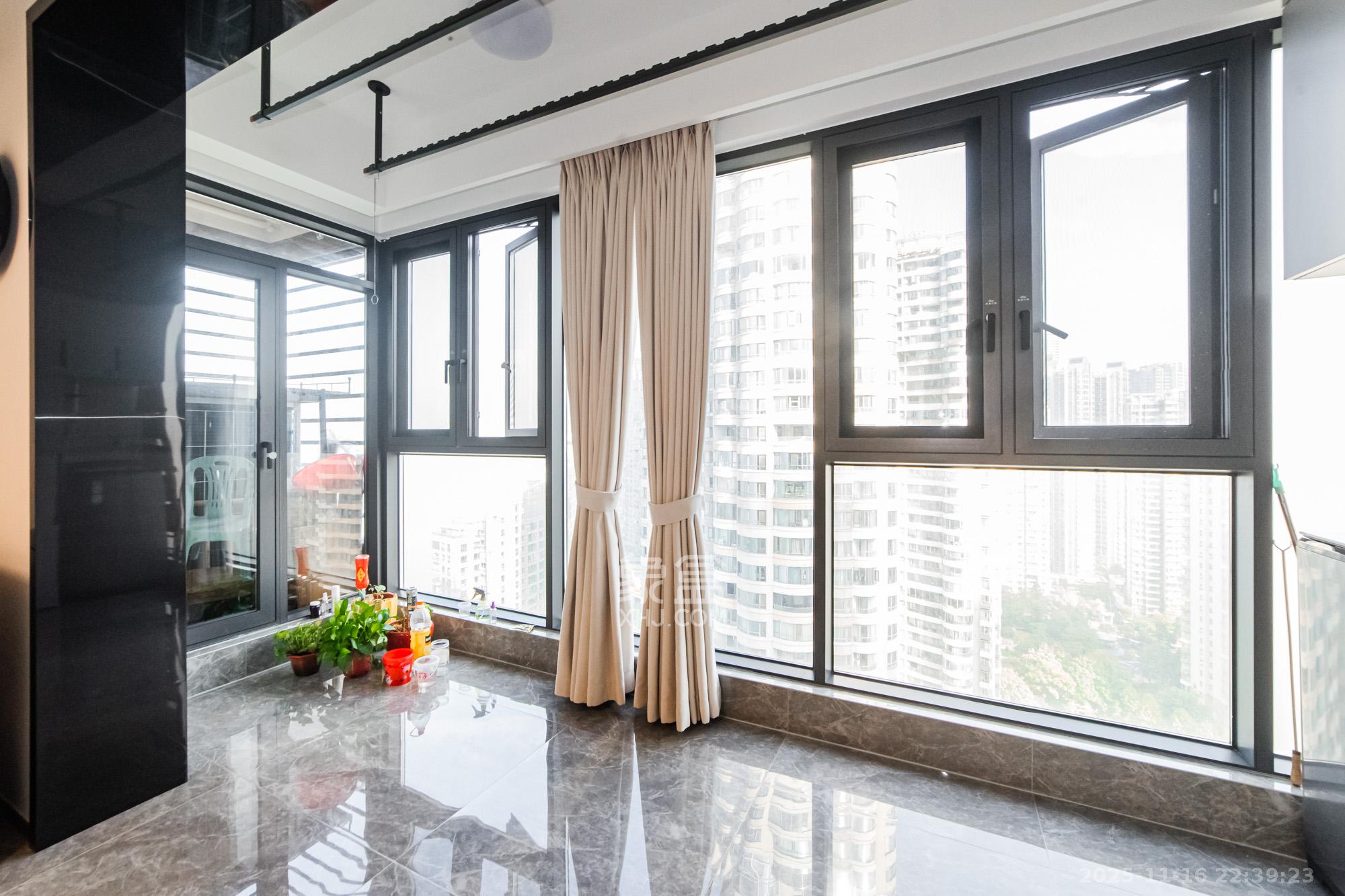 北辰瀚江府 4室2厅2卫 315.0万 北辰瀚江府 4室2厅2卫 315.0万阳台