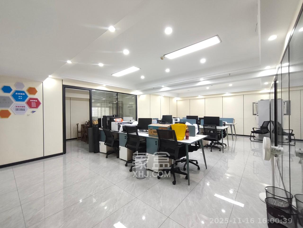 嘉盛国际广场  1室1厅1卫    3000.0元/月室内图