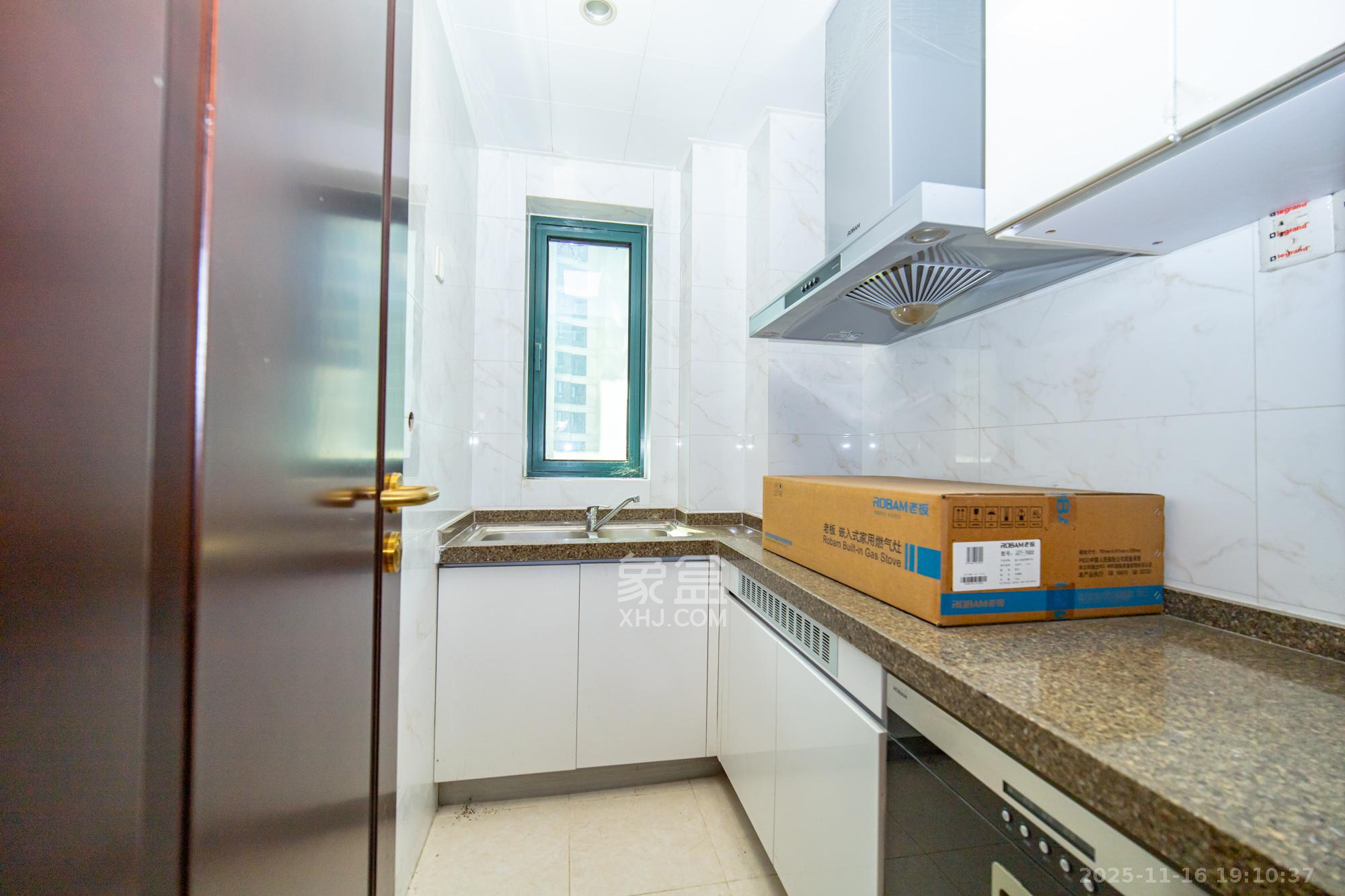 恒大雅苑 1室1厅1卫 37.0万 恒大雅苑 1室1厅1卫 37.0万厨房