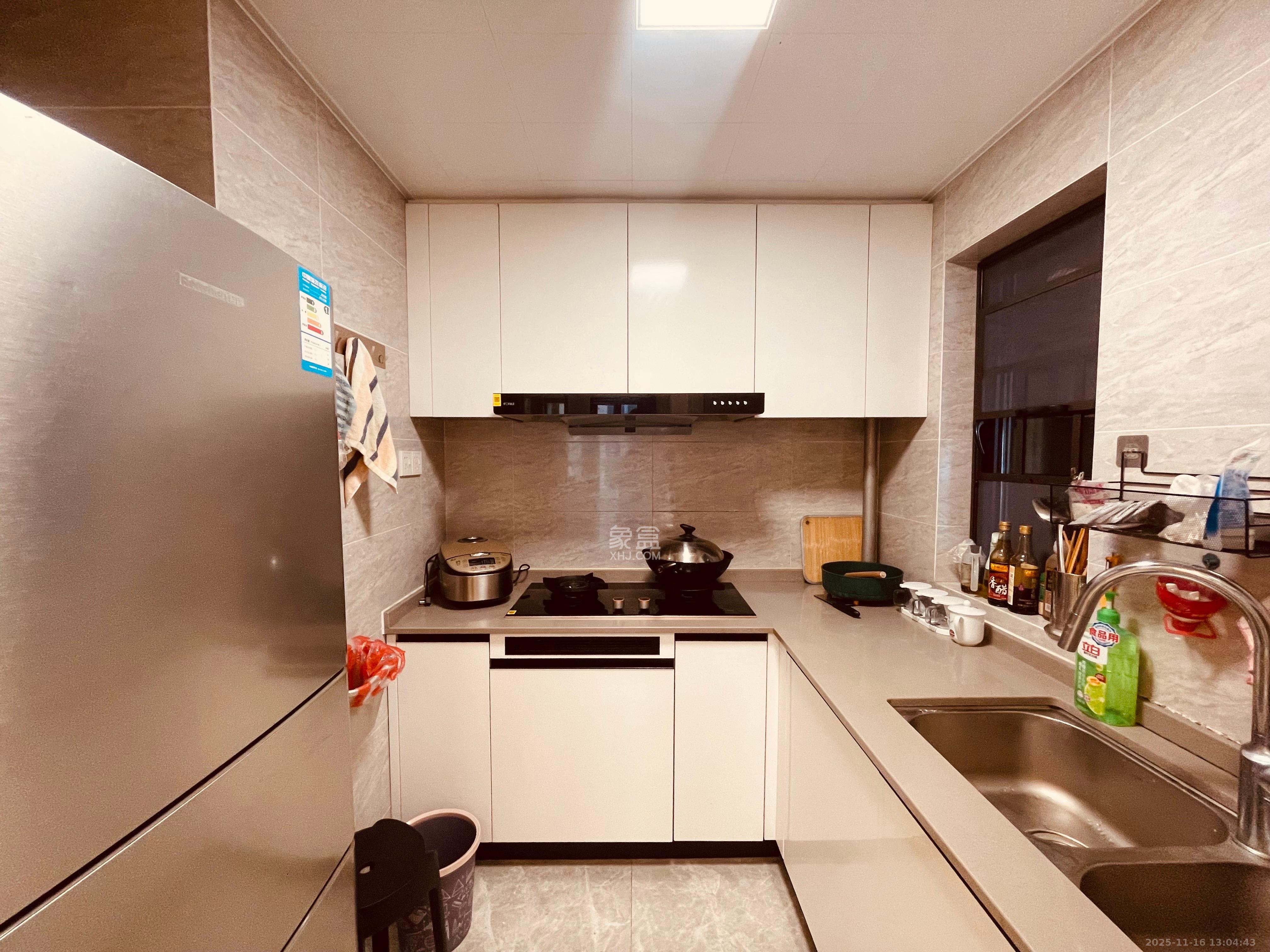 万科金色梦想C区  1室0厅0卫    3100.0元/月室内图