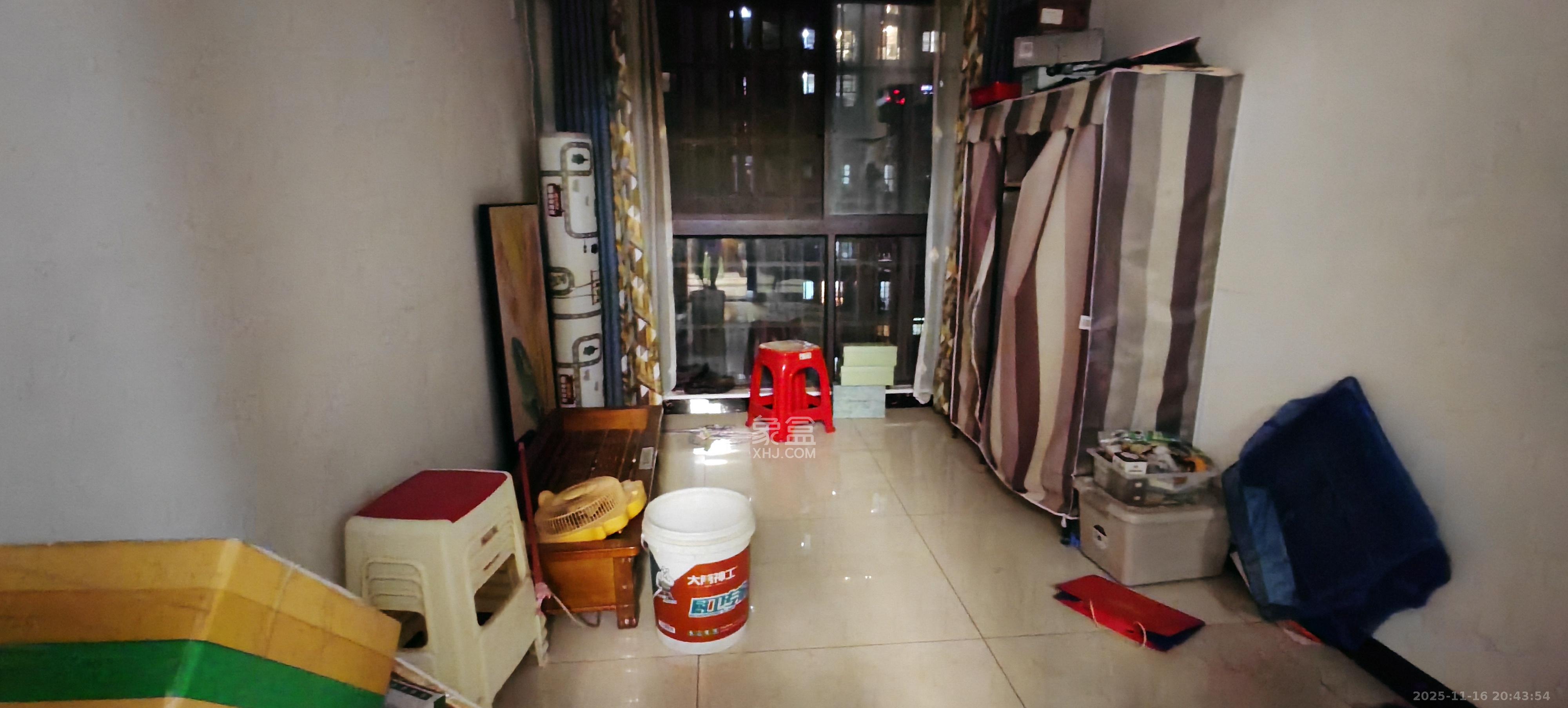 东方美地  3室2厅2卫    2300.0元/月室内图