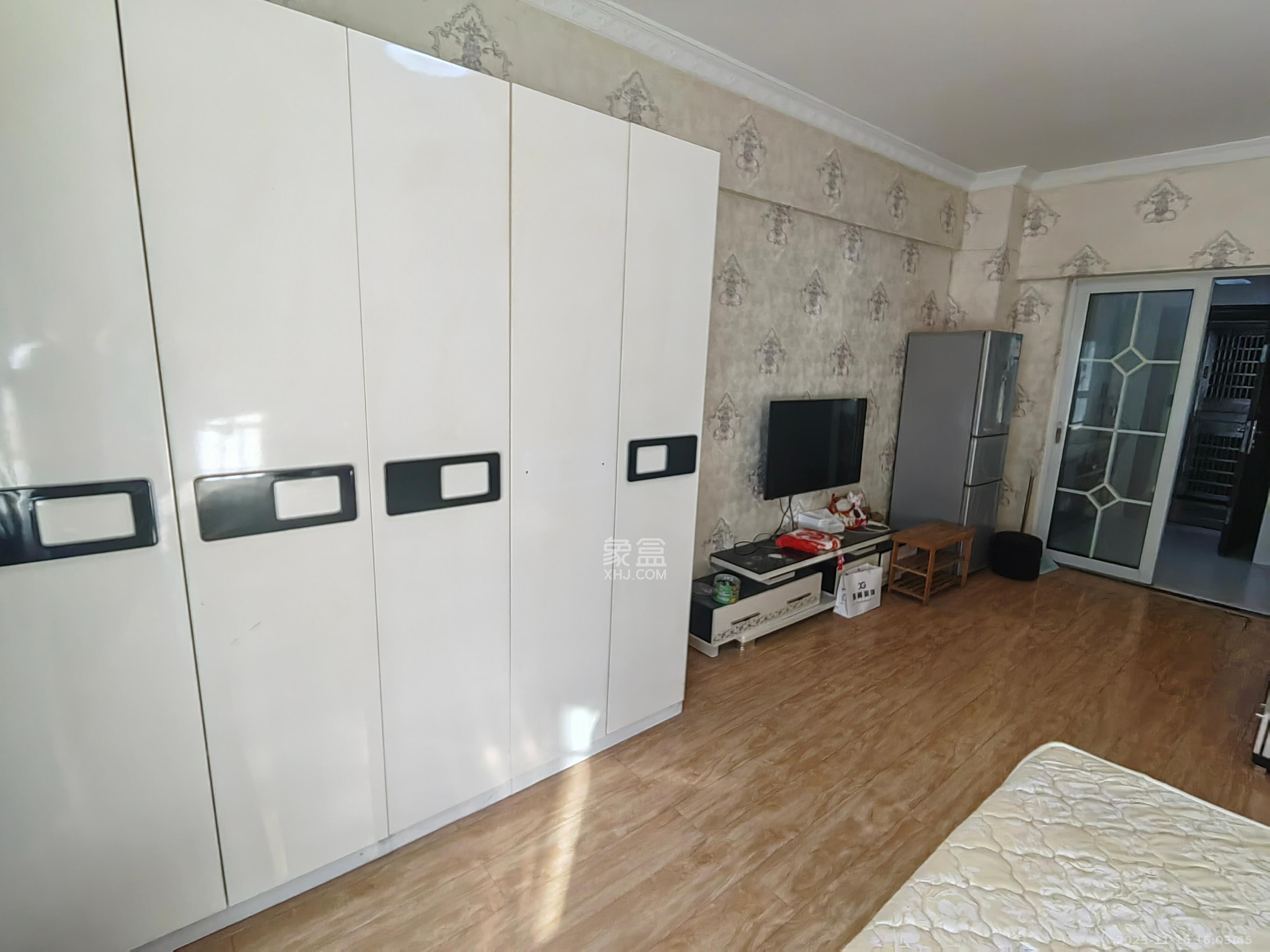 世纪桃花苑  1室0厅1卫    1200.0元/月室内图