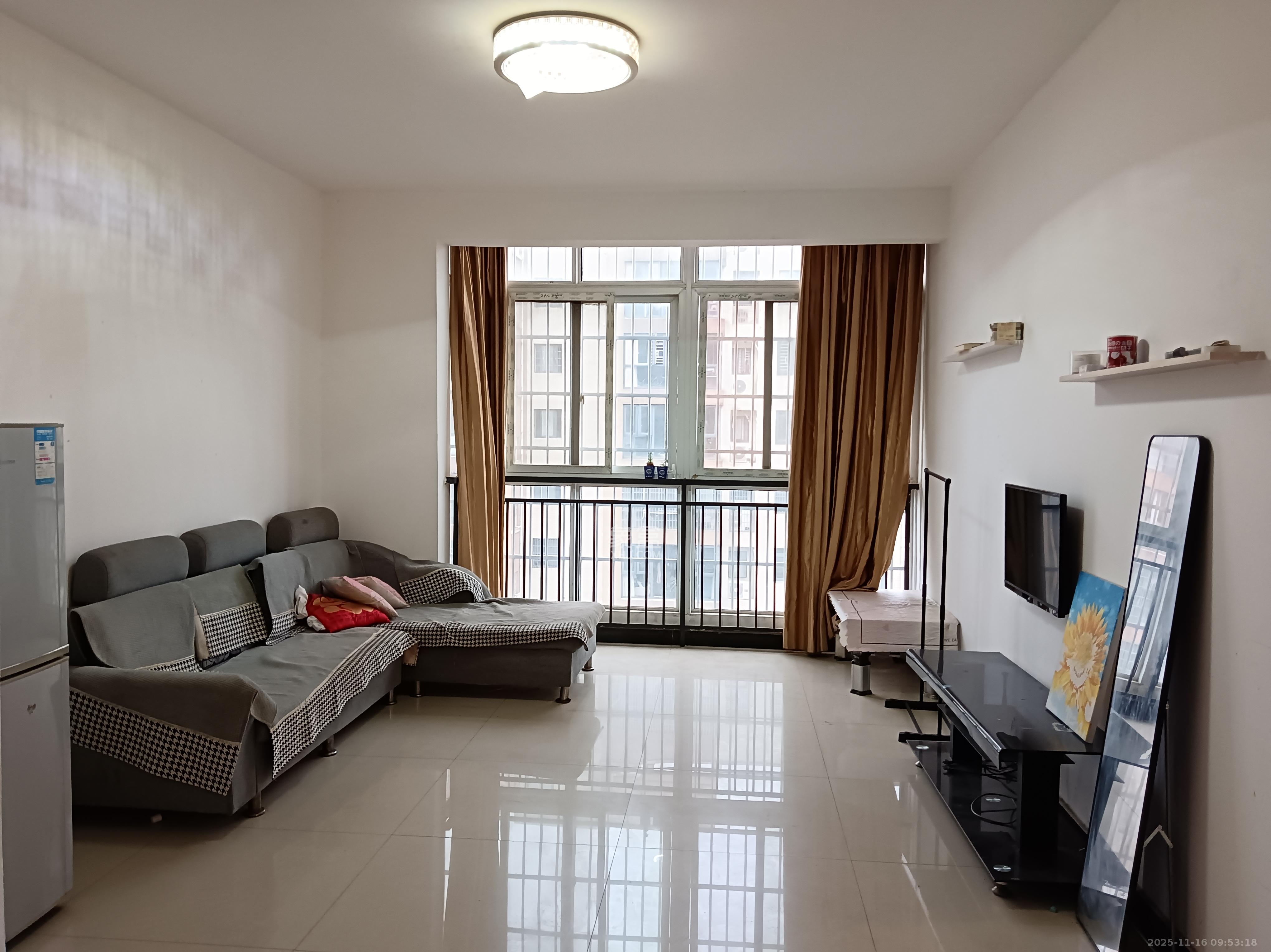 楚天世纪城东苑  2室2厅1卫    1300.0元/月