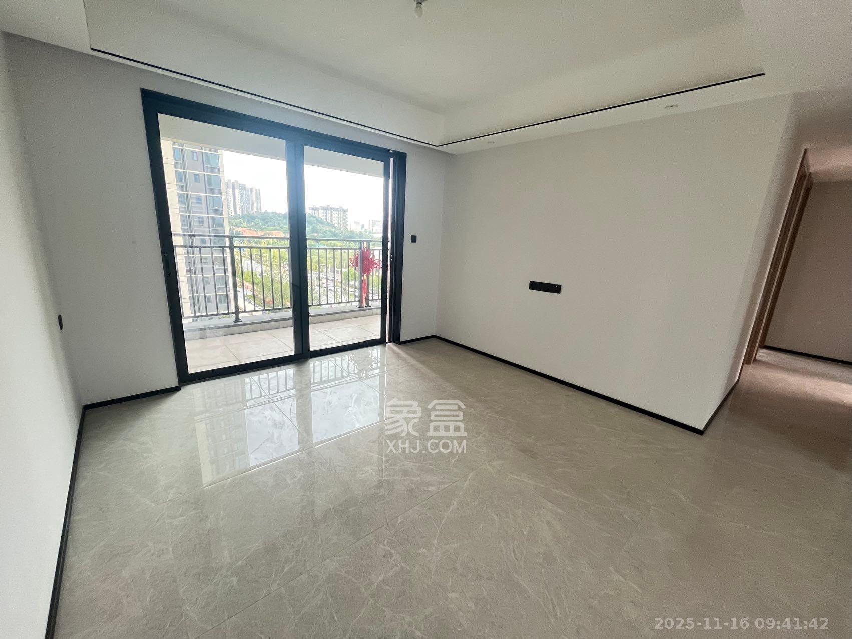 长沙北中心保利时代G区  4室2厅2卫    3500.0元/月室内图1