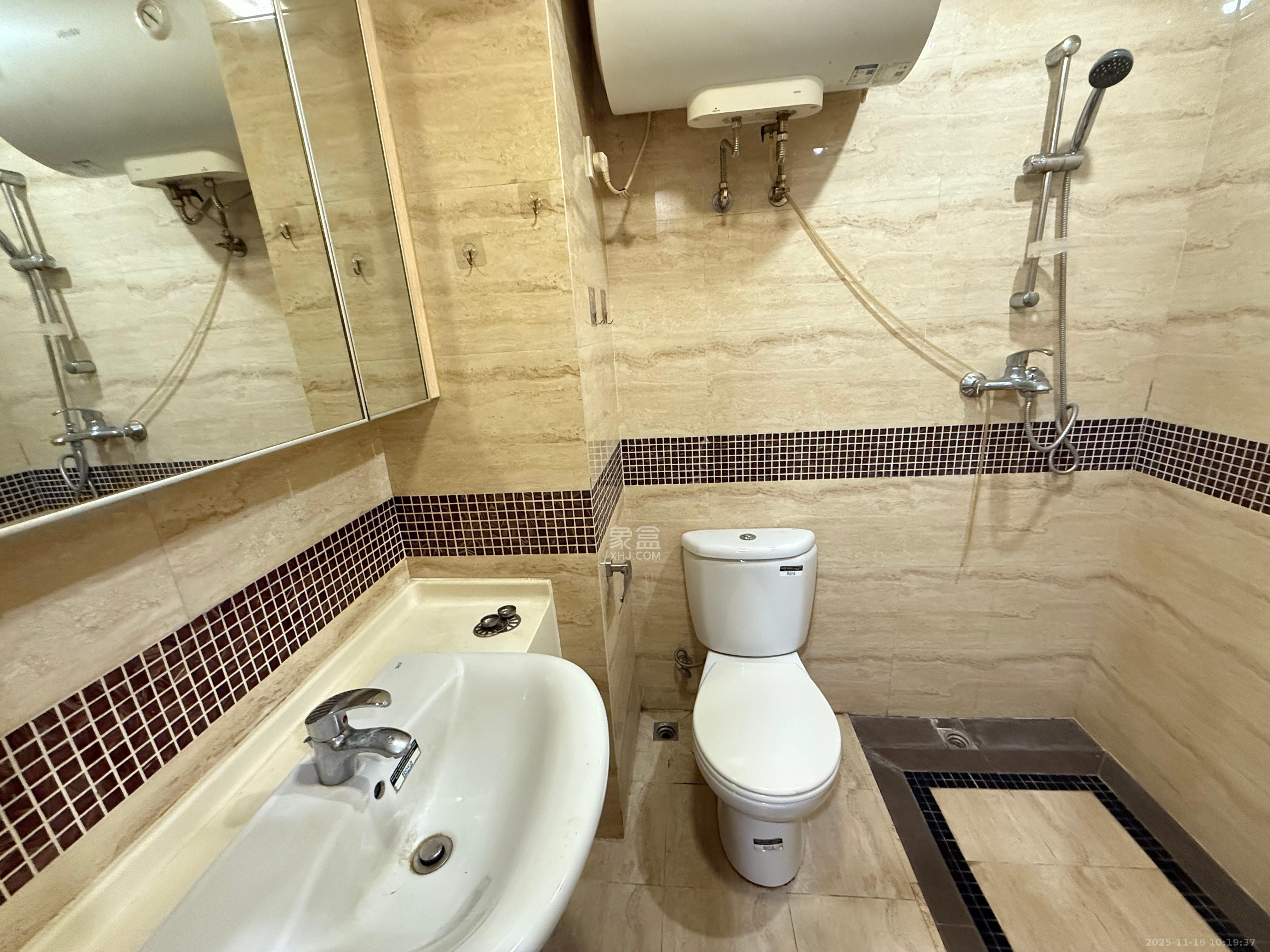 万科城市花园  1室1厅1卫    1200.0元/月室内图