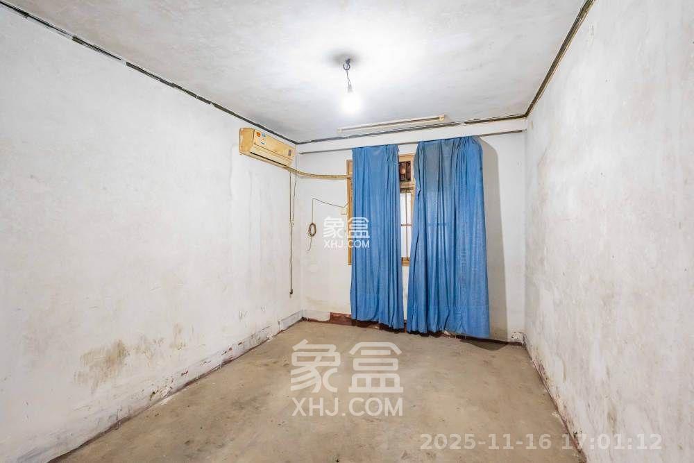 望江公寓 3室2厅2卫 1500.0元/月 望江公寓 3室2厅2卫 1500.0元/月室内图