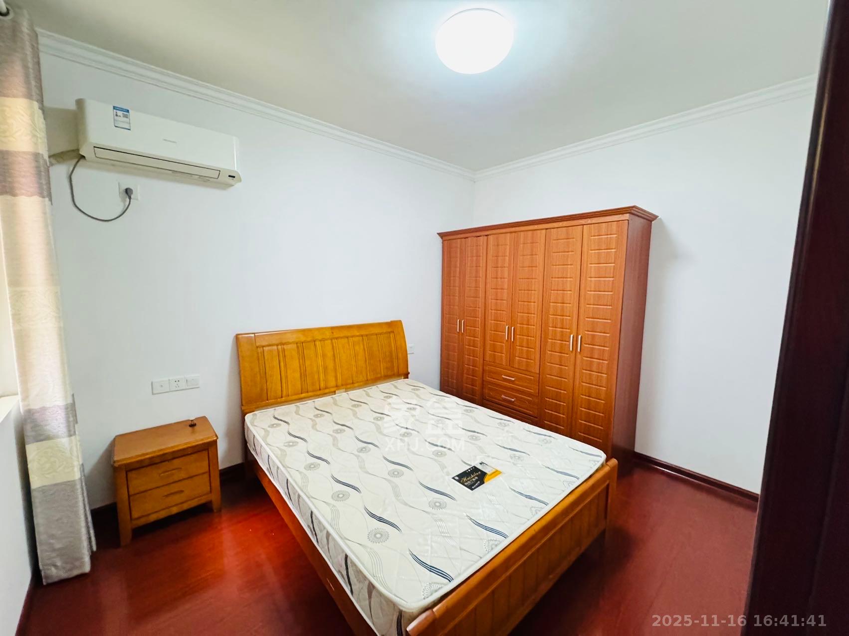 半山壹号  2室1厅1卫    2800.0元/月室内图