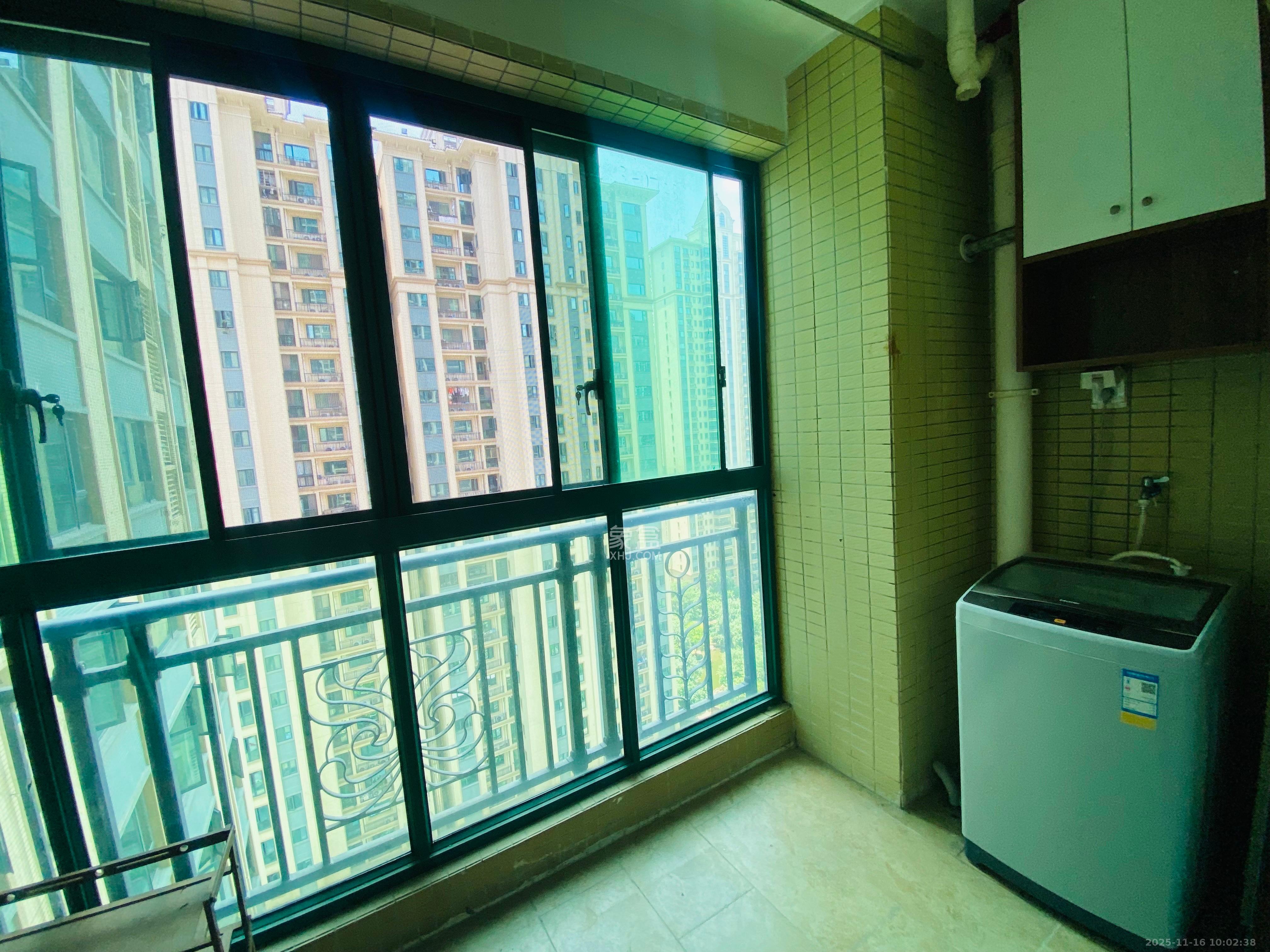 恒大御景湾 1室1厅1卫 1800.0元/月 恒大御景湾 1室1厅1卫 1800.0元/月室内图