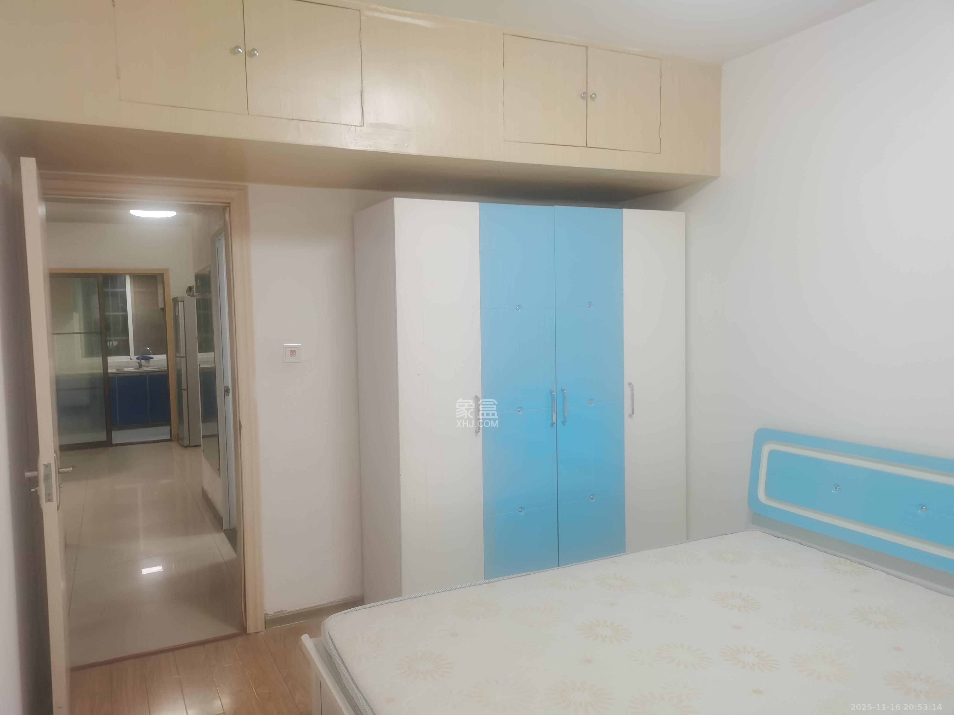 德润园  1室2厅1卫    1500.0元/月室内图