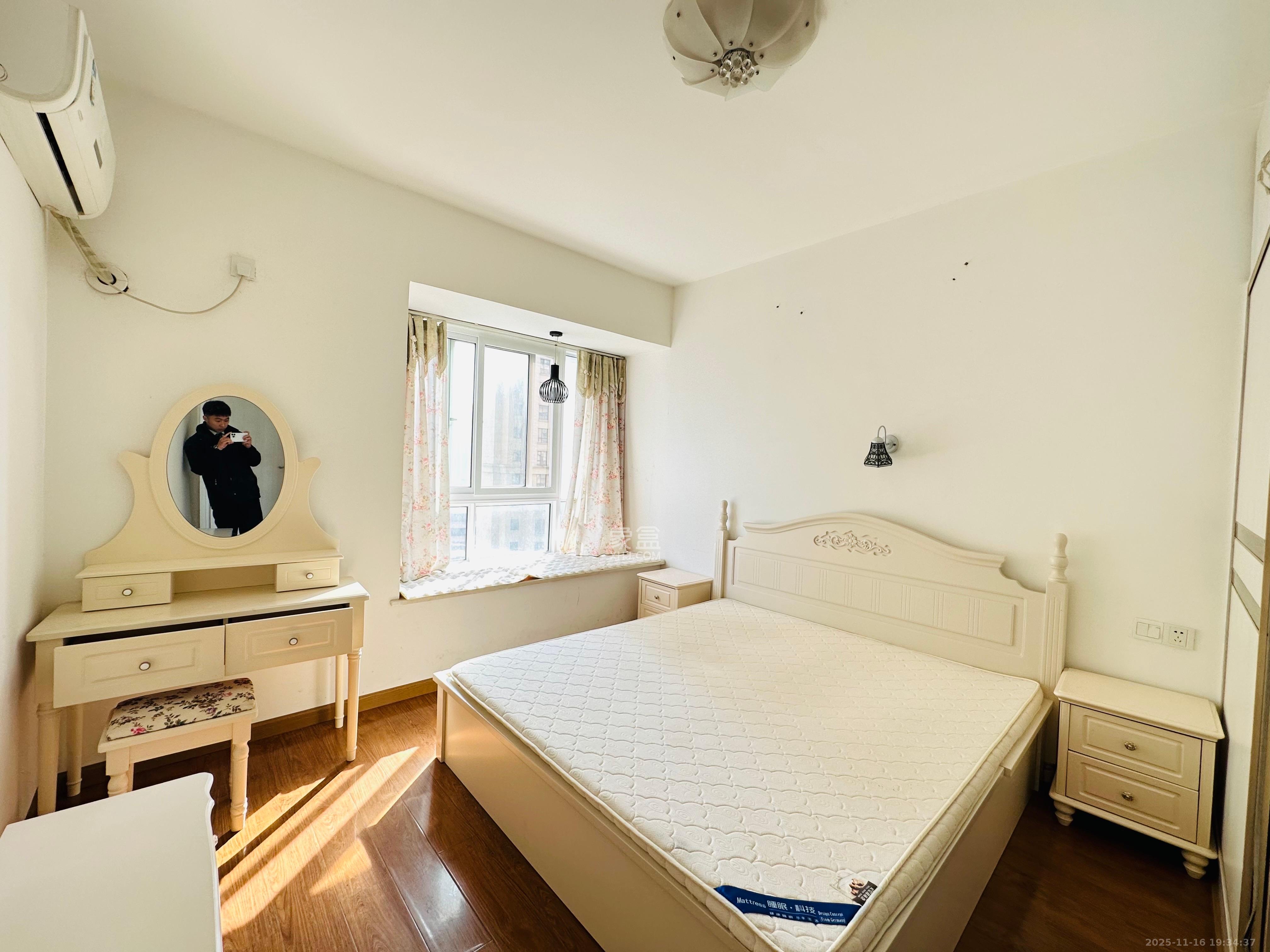 中房F联邦  2室2厅1卫    2600.0元/月室内图