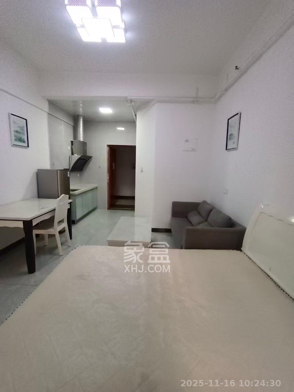 长房时代城  1室1厅1卫    1500.0元/月室内图