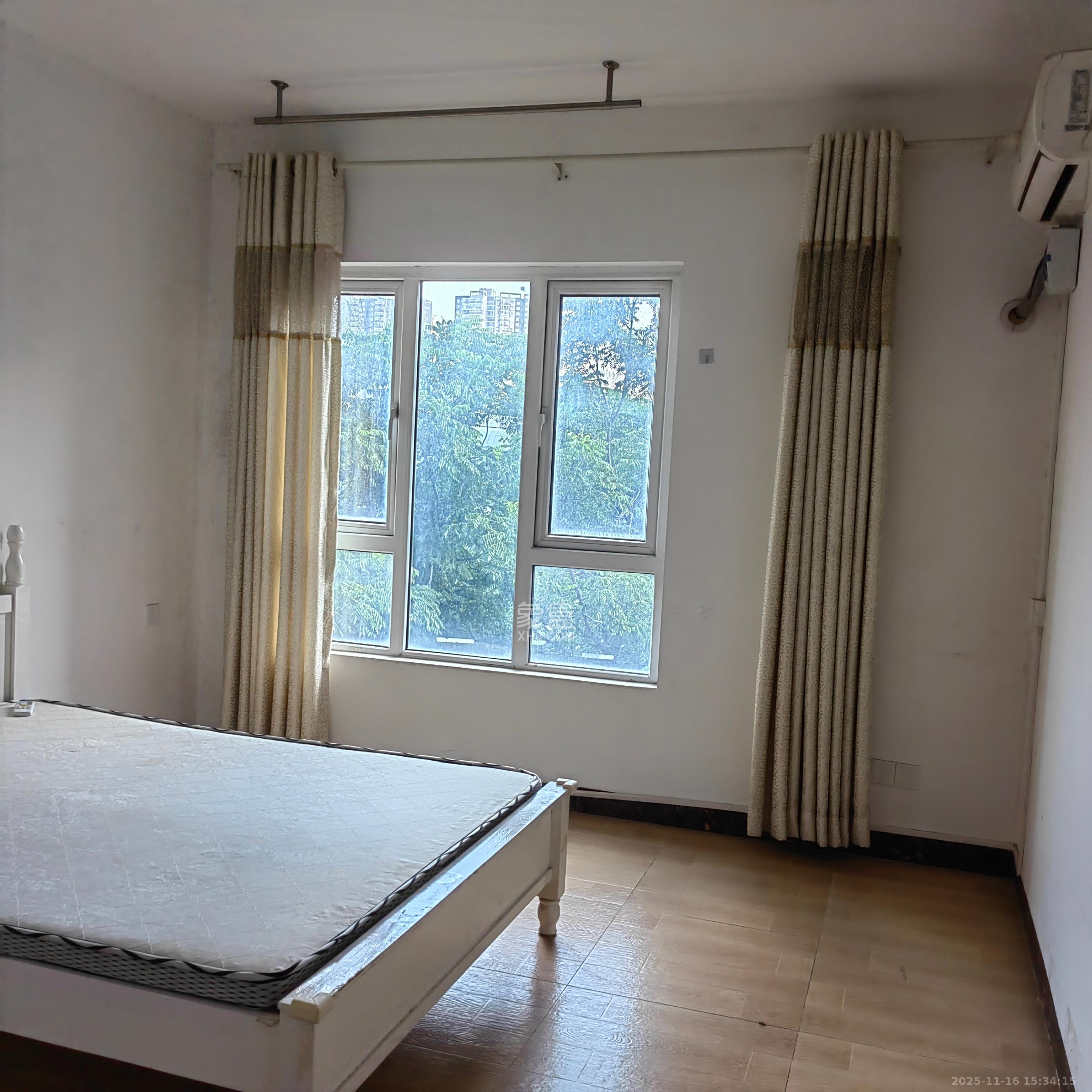 荣盛花语城  3室2厅1卫    1800.0元/月