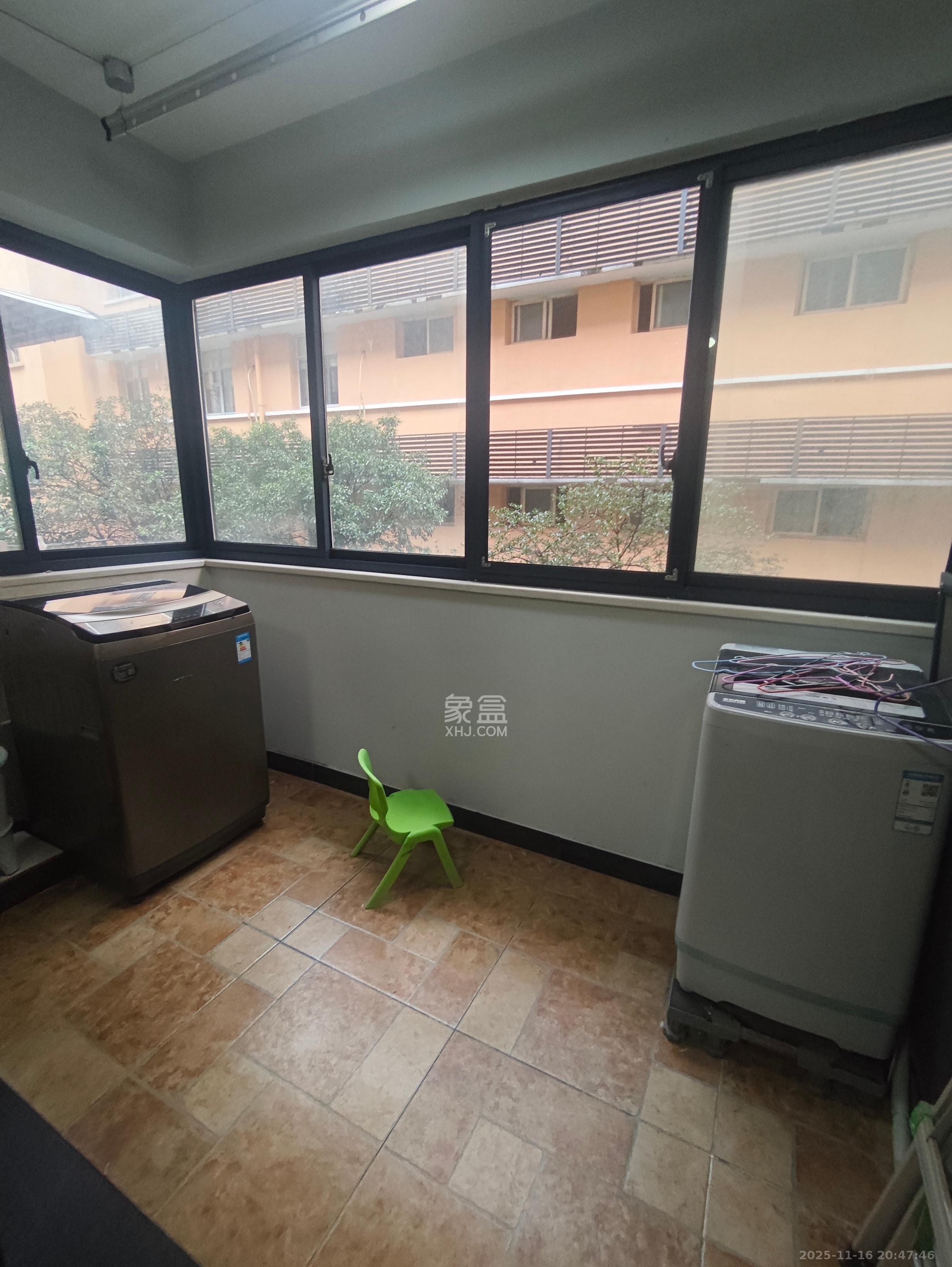 雨花大厦（云海大厦）  1室0厅0卫    1600.0元/月室内图