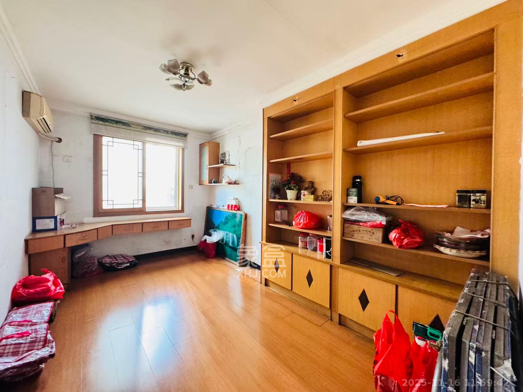 枣子园小区 3室2厅1卫 2800.0元/月 枣子园小区 3室2厅1卫 2800.0元/月室内图