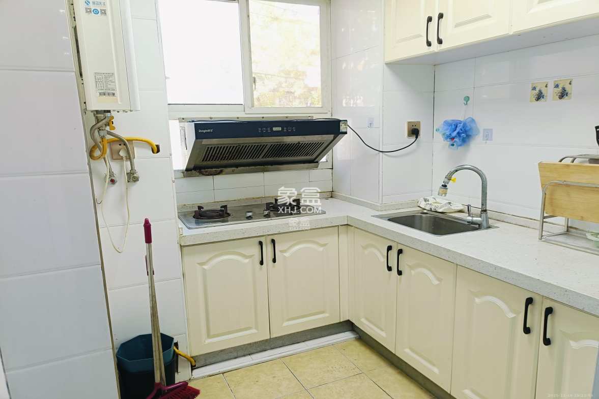 东风一村社区房(王家垅) 2室1厅1卫 1600.0元/月 东风一村社区房(王家垅) 2室1厅1卫 1600.0元/月室内图