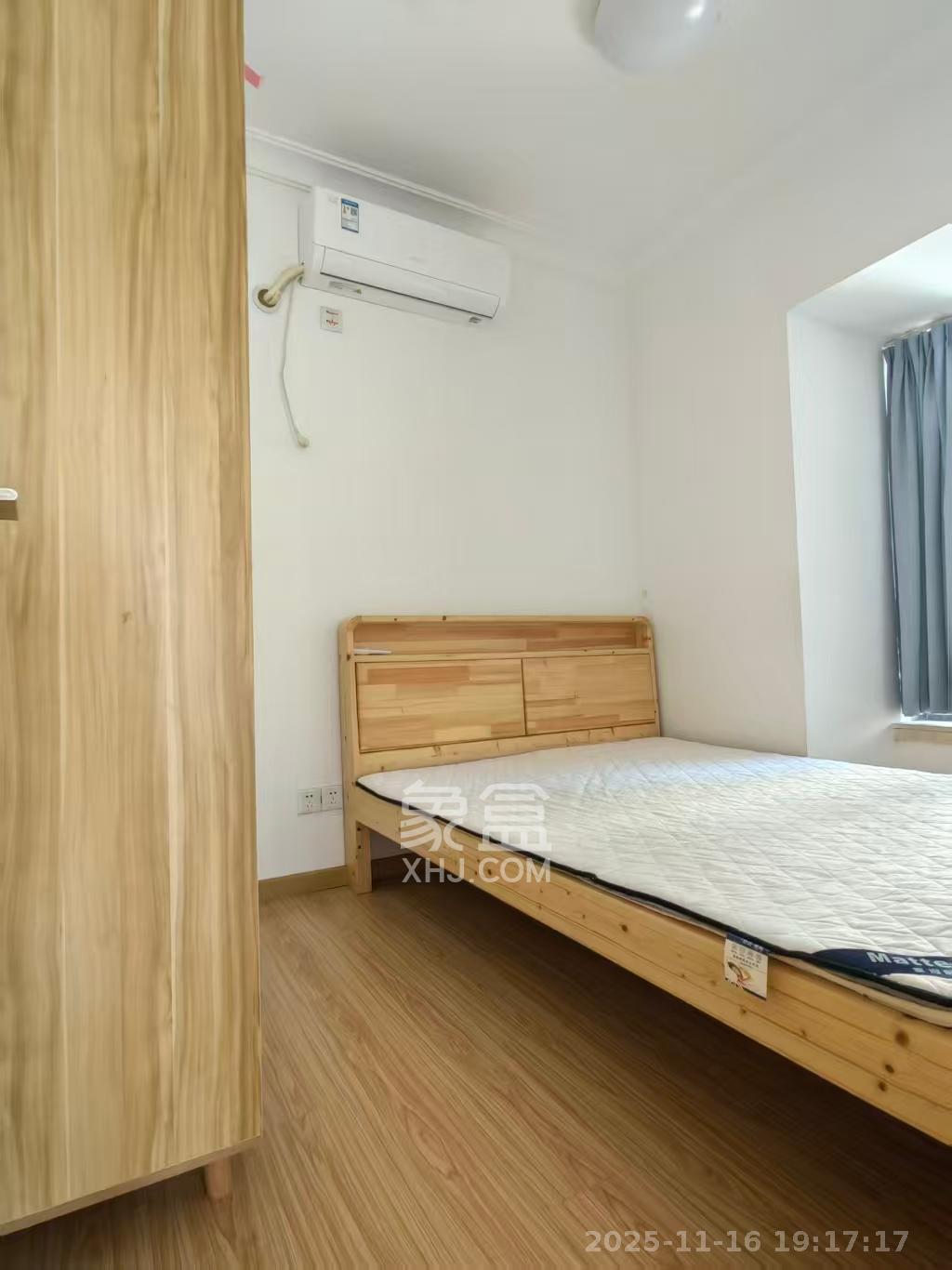 珠江好世界  3室2厅1卫    3000.0元/月室内图