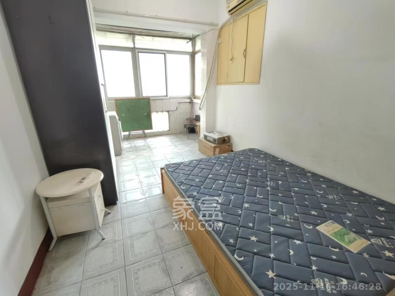 水泵厂宿舍  3室1厅1卫    1300.0元/月室内图