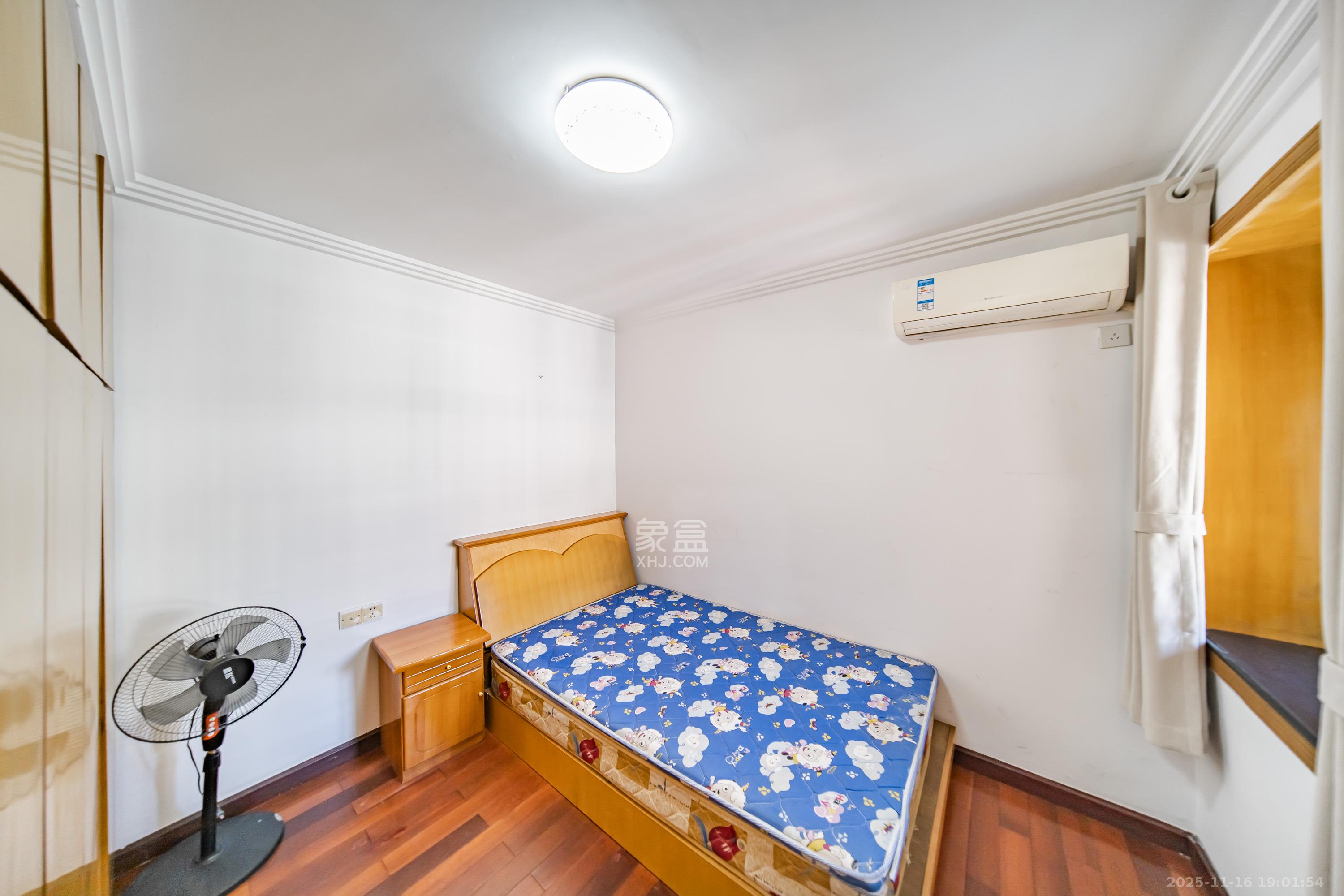 金帆小区 2室2厅1卫 48.8万 金帆小区 2室2厅1卫 48.8万卧室