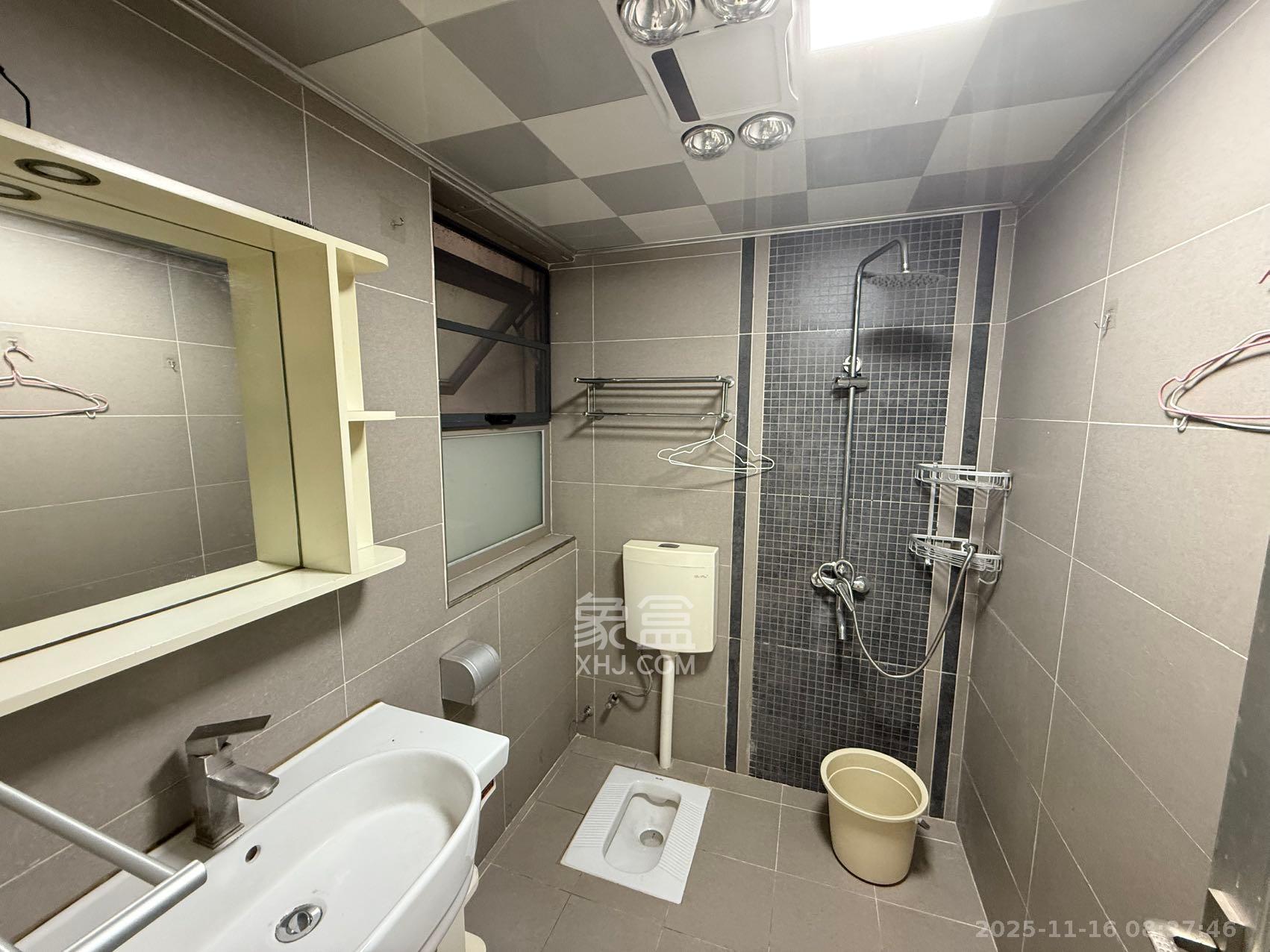 怡海星城 2室2厅1卫 1500.0元/月 怡海星城 2室2厅1卫 1500.0元/月室内图