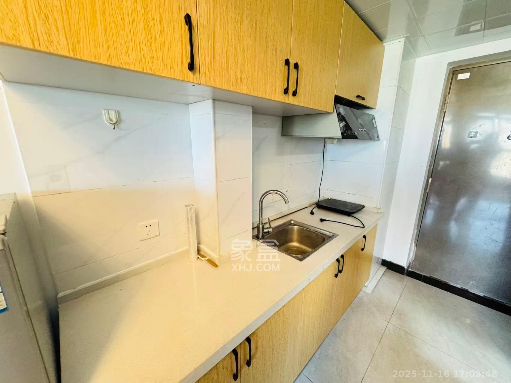 荣盛花语书苑  1室1厅2卫    2000.0元/月室内图