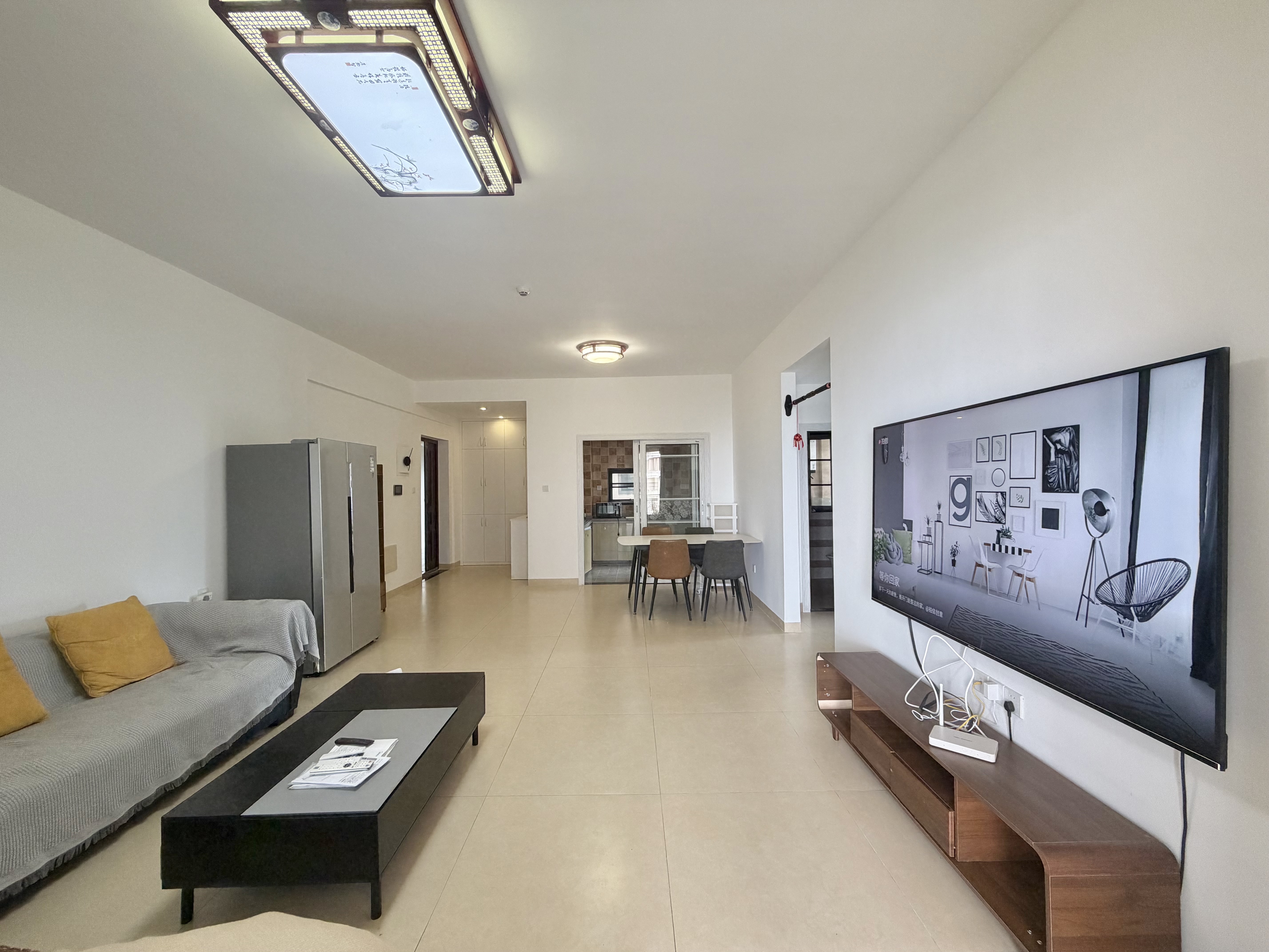 东方天澜汇  3室2厅2卫    7500.0元/月