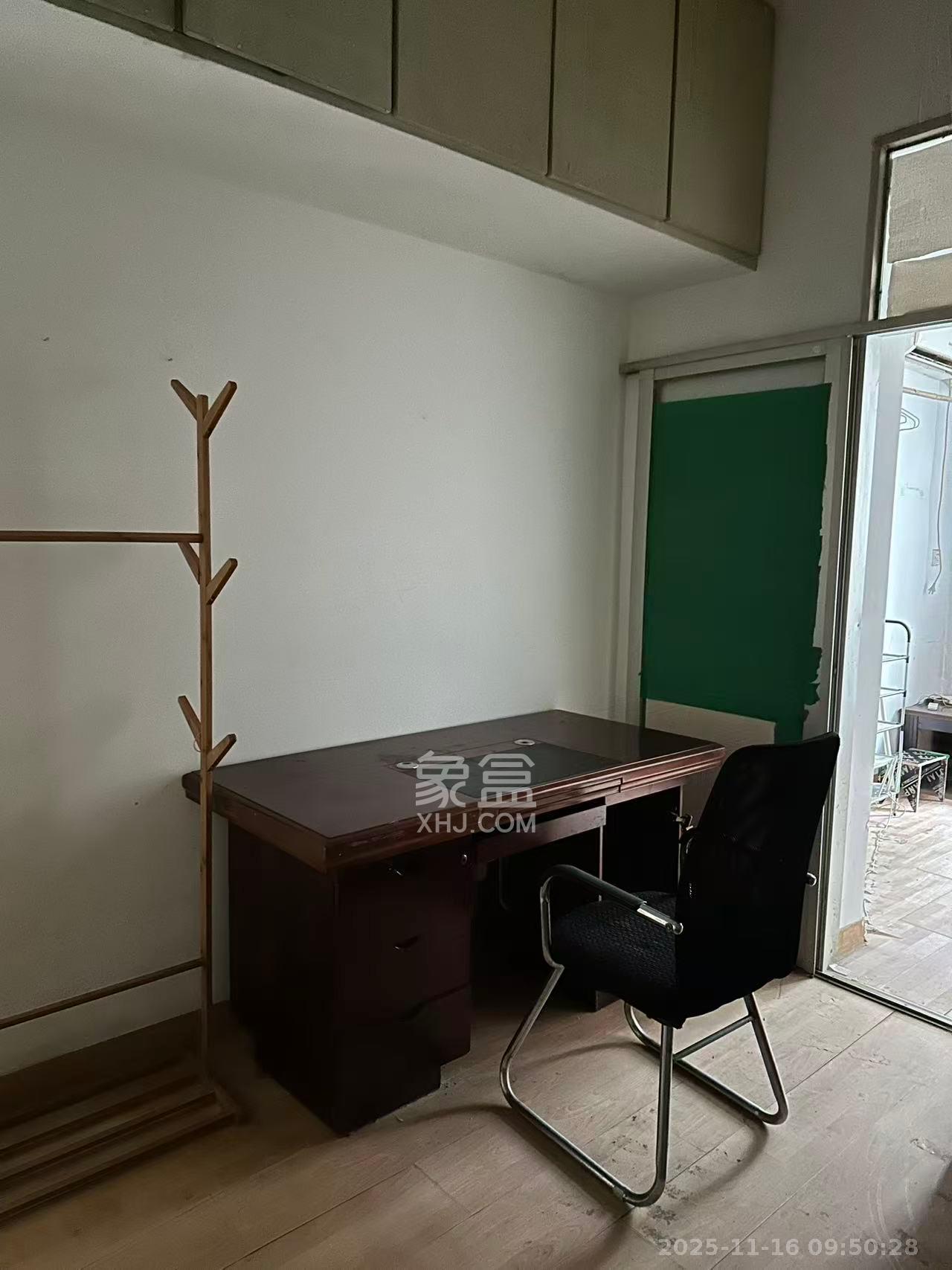 湘农桥社区  3室2厅1卫    1500.0元/月室内图