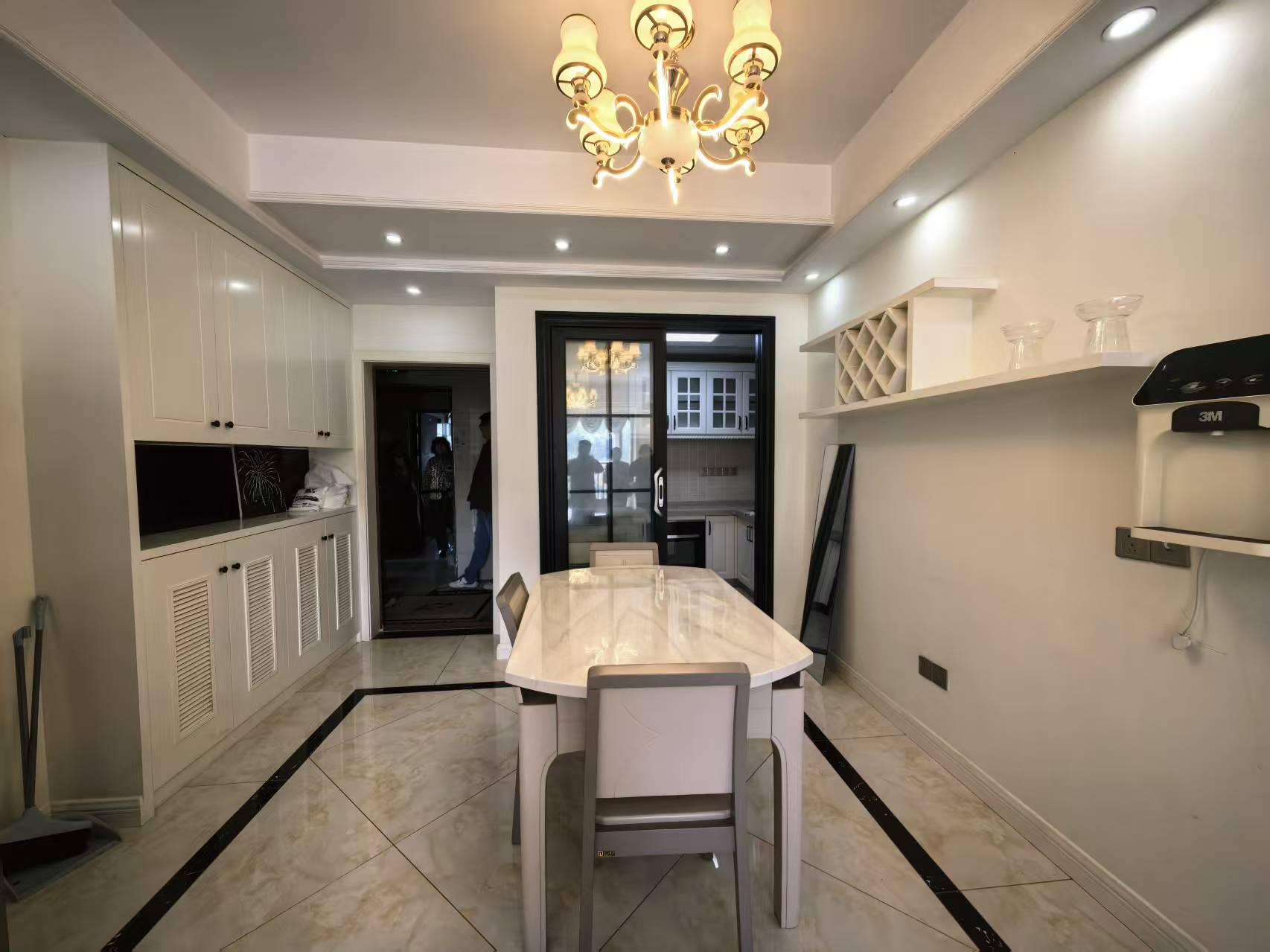 宏天绿城 3室2厅1卫 63.8万 宏天绿城 3室2厅1卫 63.8万客厅