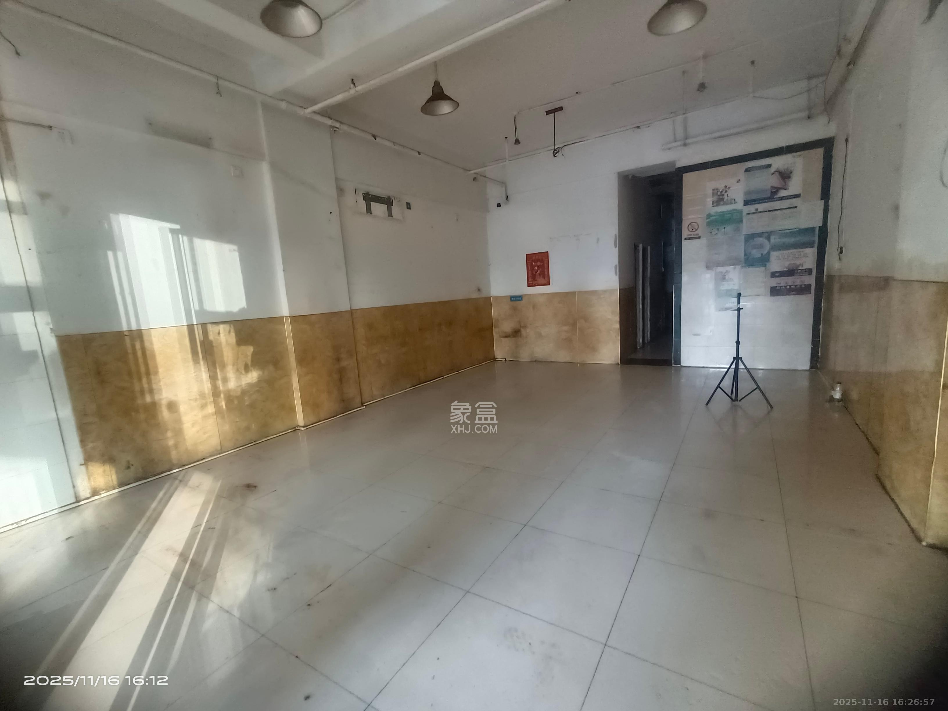 万科金域华府三四期   62.0㎡      8500.0元/月