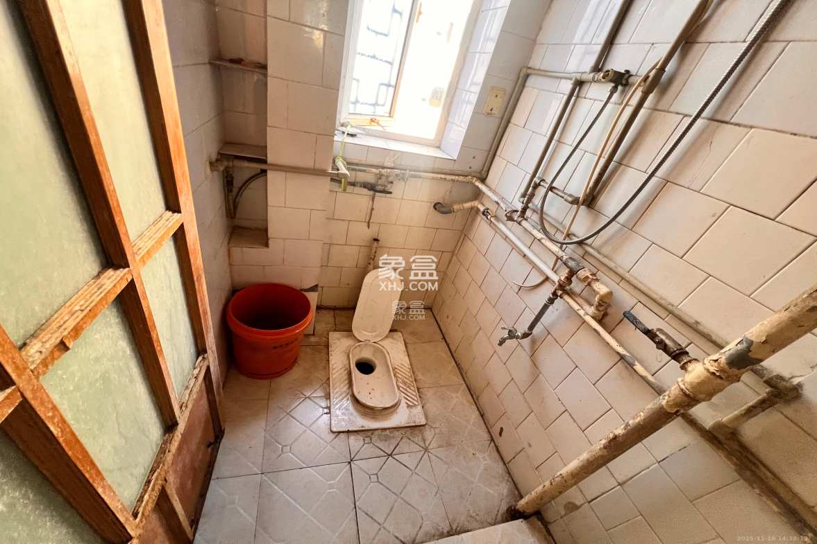 轻纺大楼 2室1厅1卫 1300.0元/月 轻纺大楼 2室1厅1卫 1300.0元/月室内图