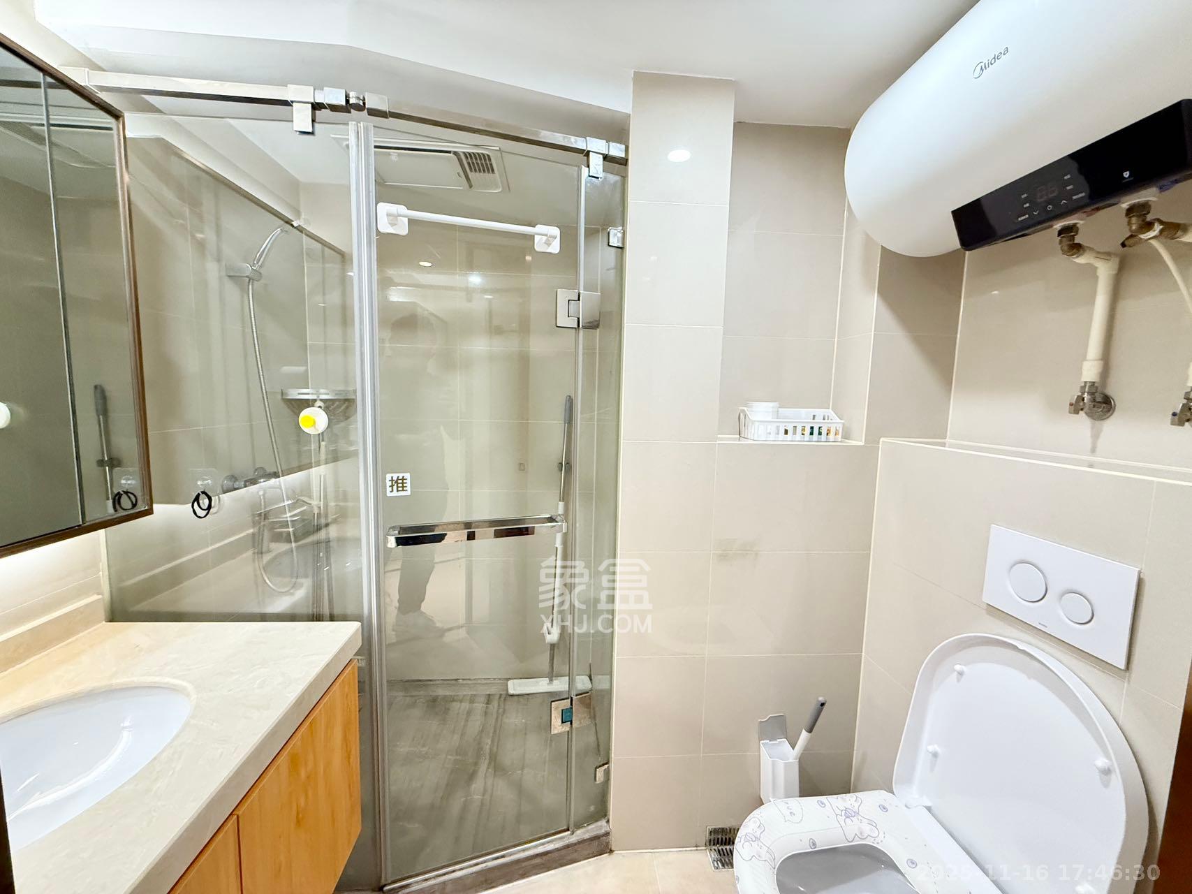 远洋外滩壹号  1室1厅1卫    2300.0元/月室内图