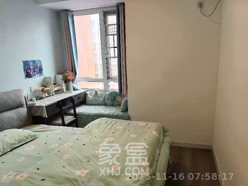 新城国际花都  4室2厅2卫    2000.0元/月室内图