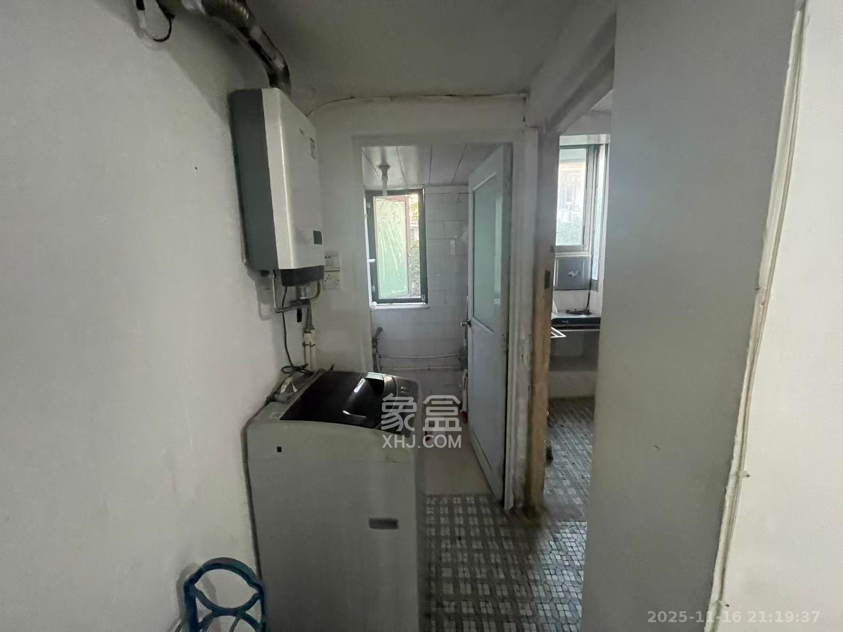 马家冲社区(马家冲小区) 2室1厅1卫 1700.0元/月 马家冲社区(马家冲小区) 2室1厅1卫 1700.0元/月室内图