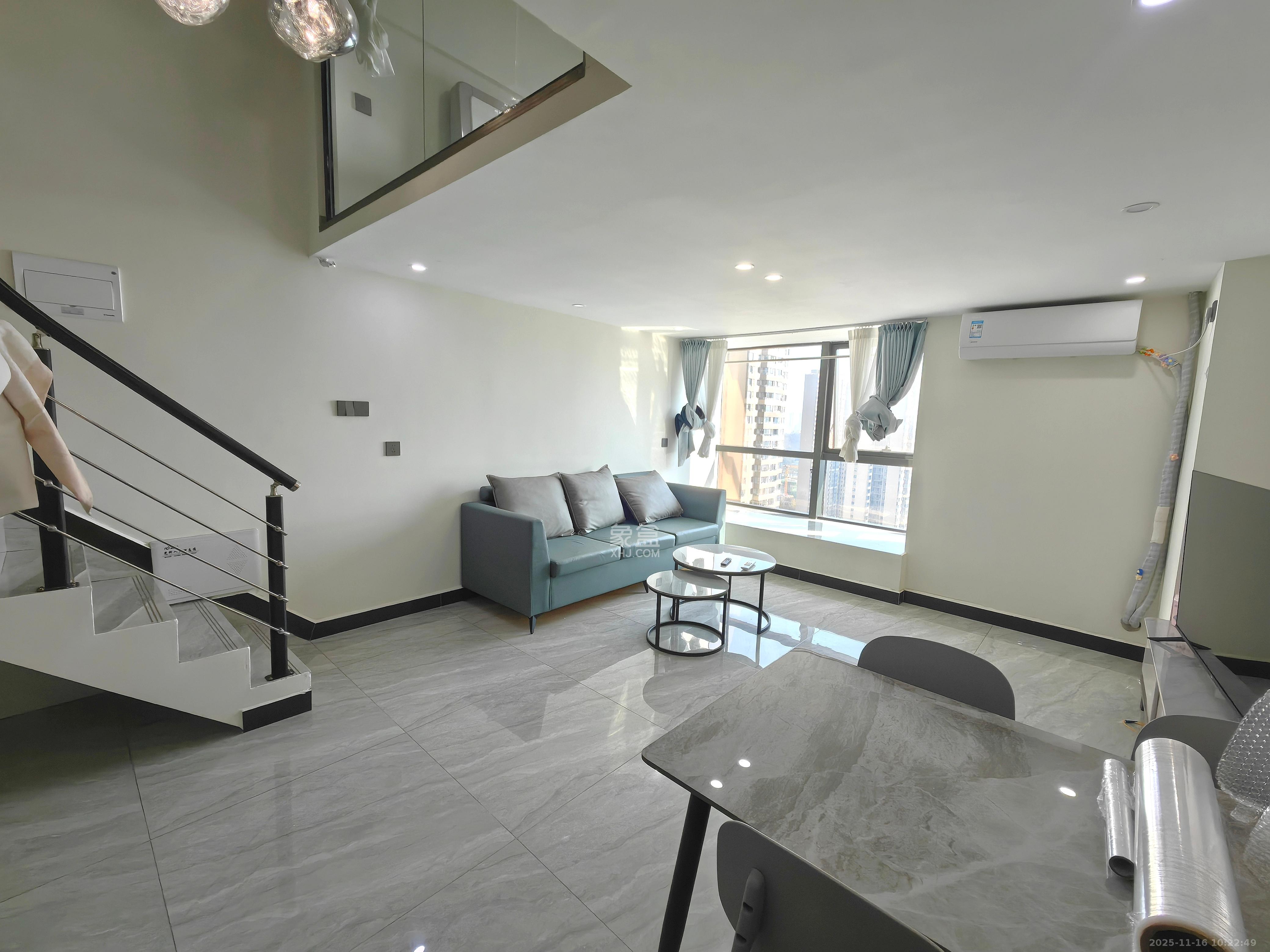 长丰小区  1室1厅1卫    1200.0元/月室内图1