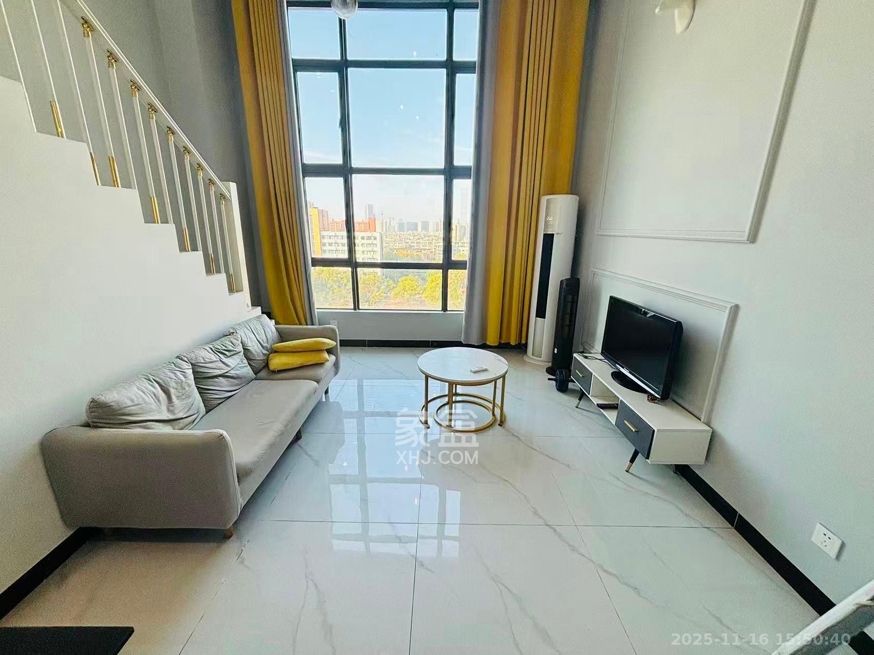 荣盛花语书苑 1室1厅1卫 2400.0元/月 荣盛花语书苑 1室1厅1卫 2400.0元/月室内图