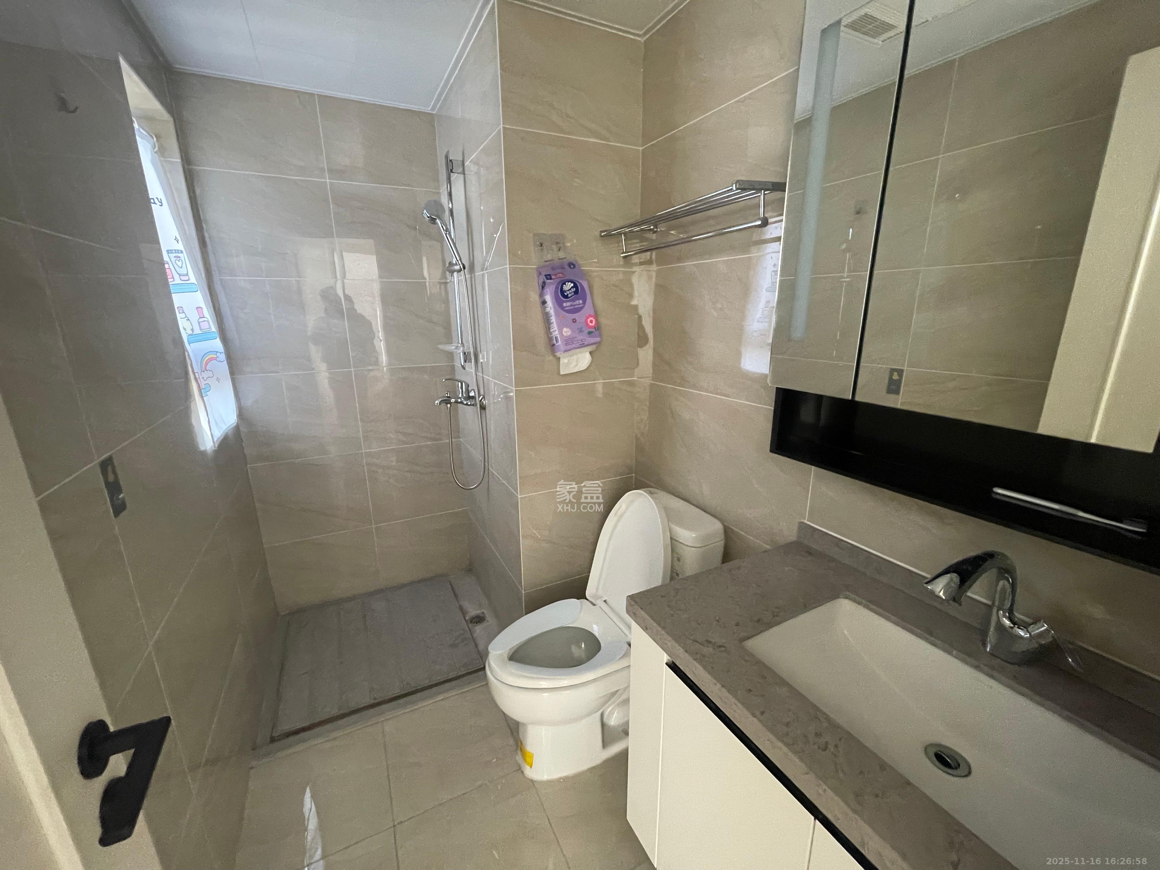 万科金色梦想C区  3室2厅2卫    3100.0元/月室内图