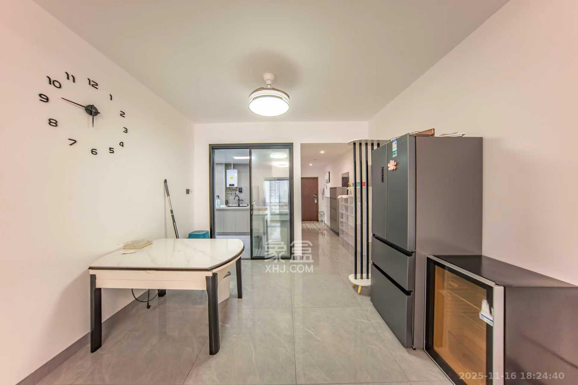 蔷薇国际 3室1厅1卫 2200.0元/月 蔷薇国际 3室1厅1卫 2200.0元/月室内图